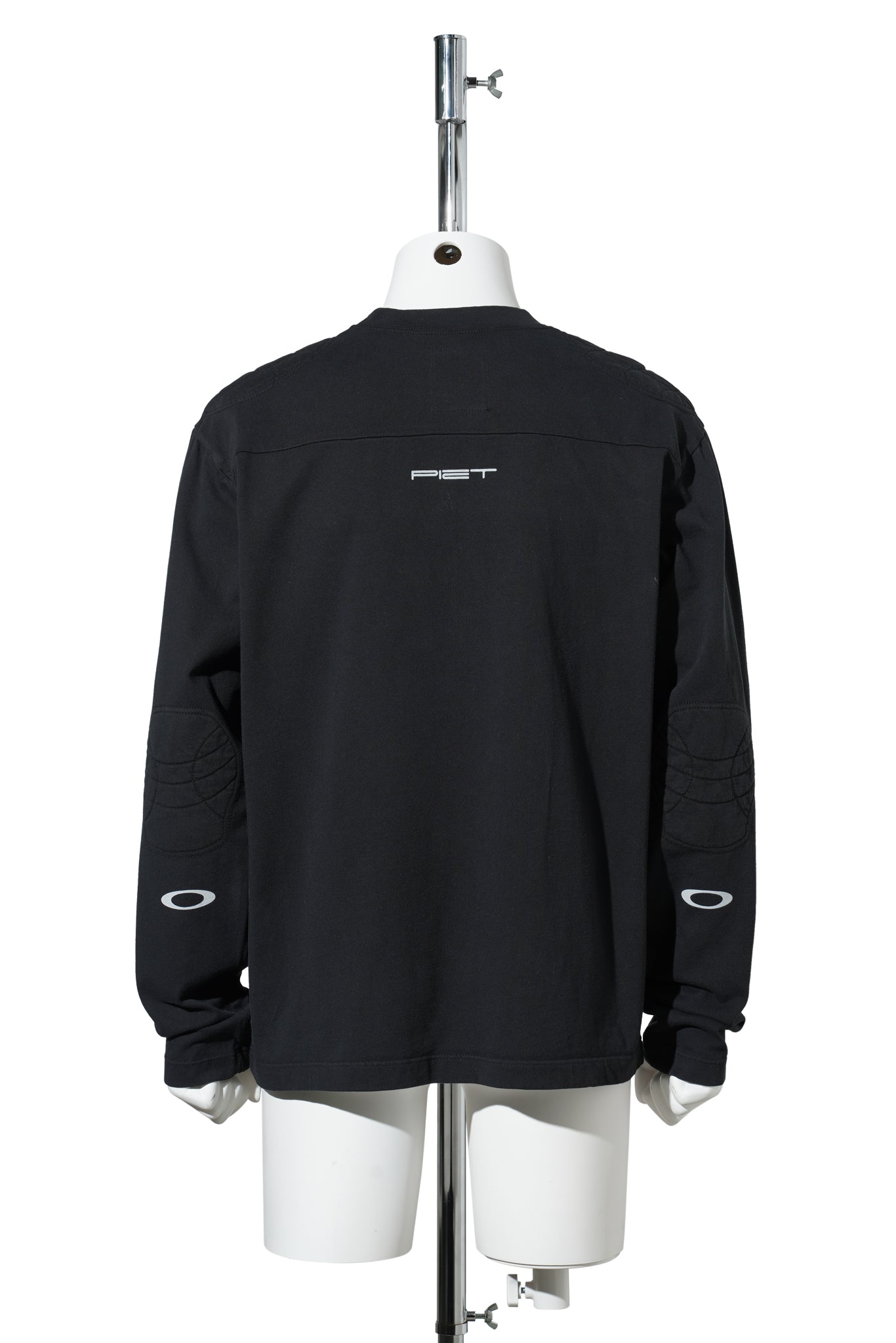 PADDED LONG SLEEVE T-SHIRT / BLACK