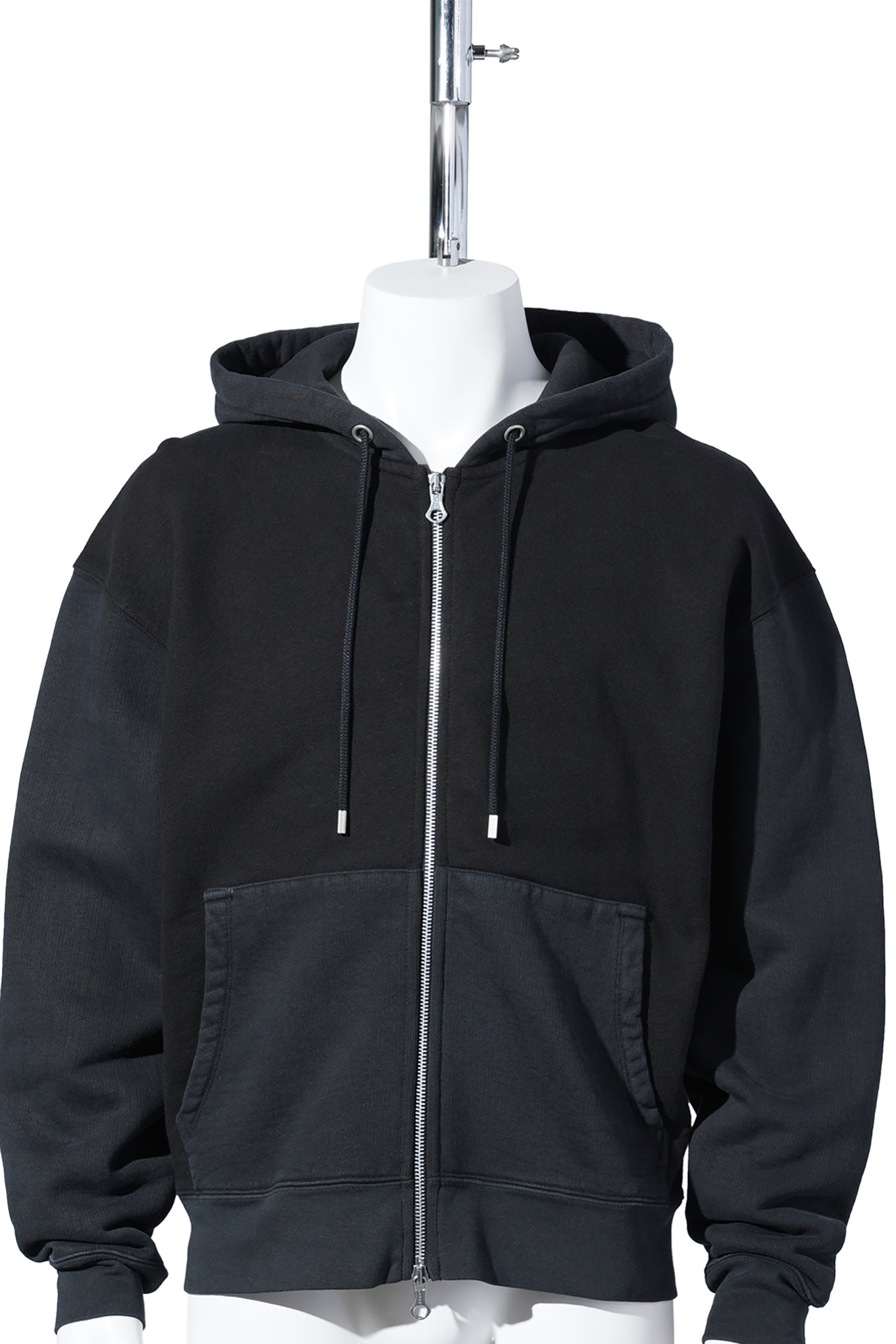 RASCAL HOOD / PIGMENT BLACK HEFTY FLEECE
