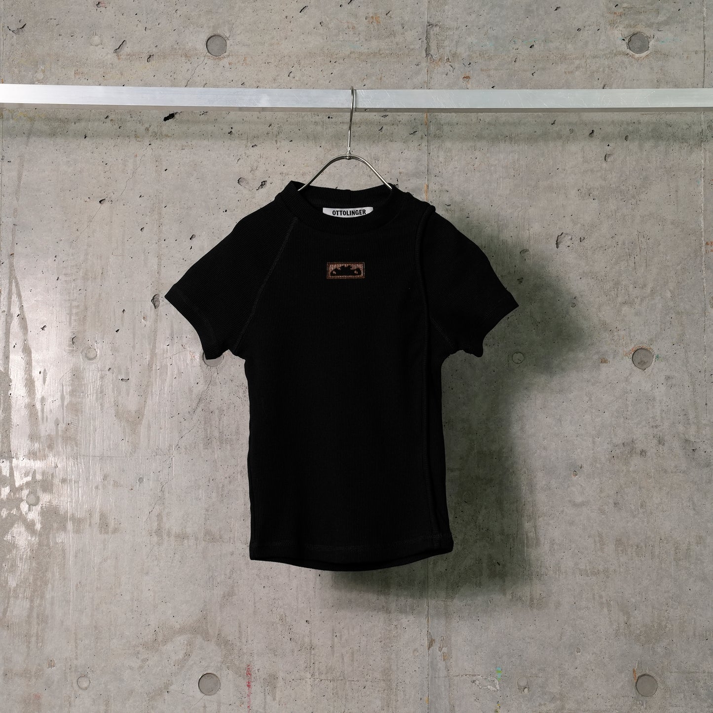 DECONTRUCTED RIB T-SHIRT / BLACK