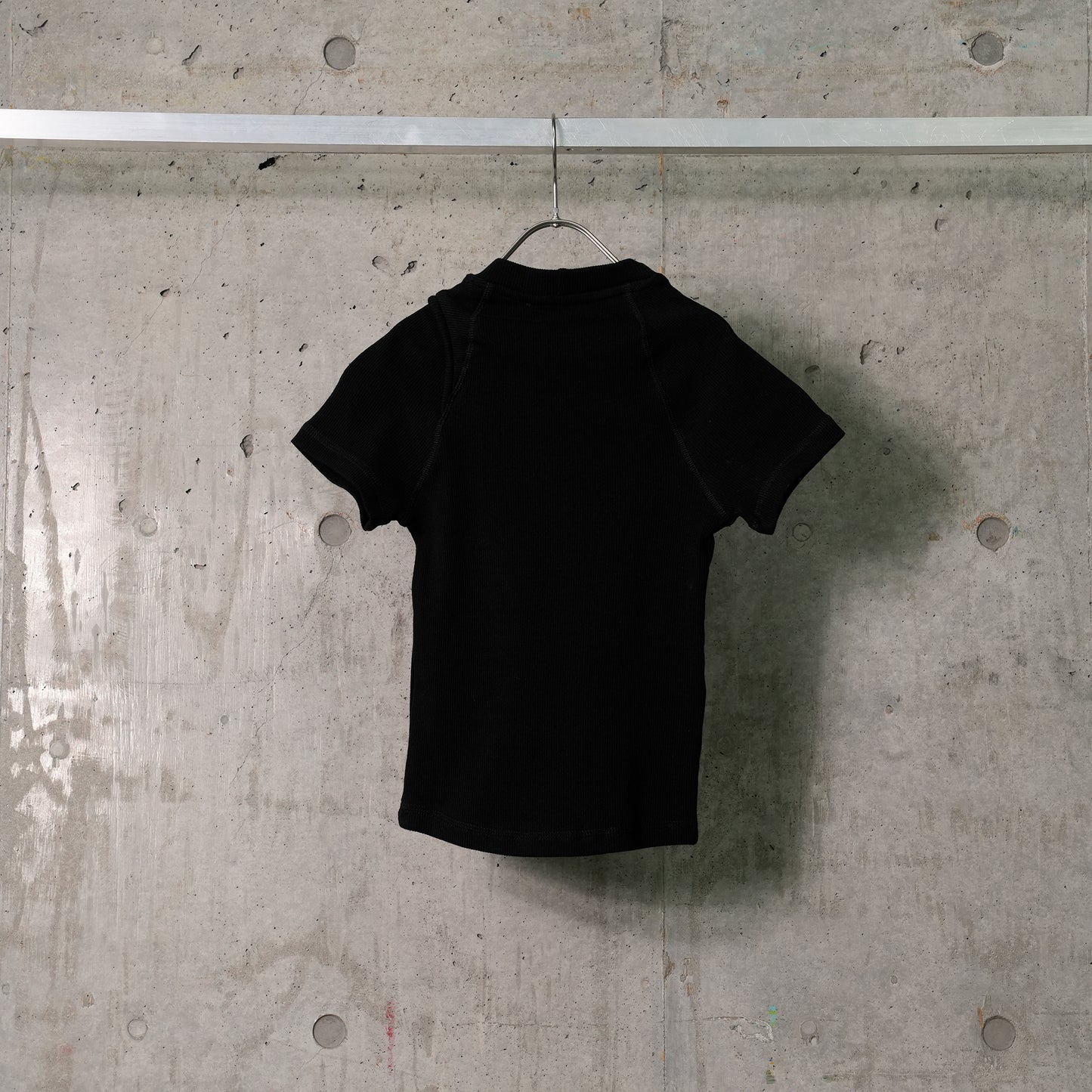 DECONTRUCTED RIB T-SHIRT / BLACK