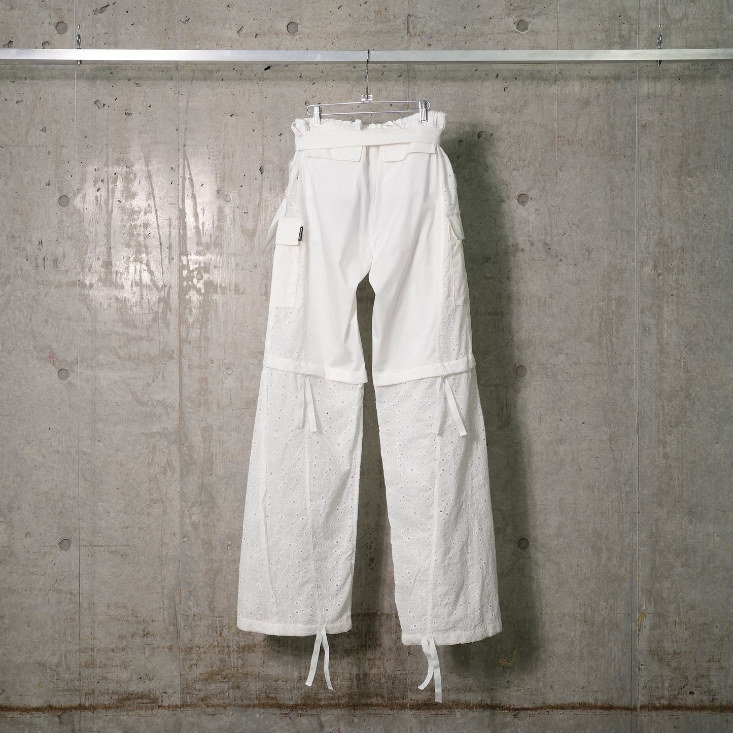 BAGGY CARGO PANTS / WHITE