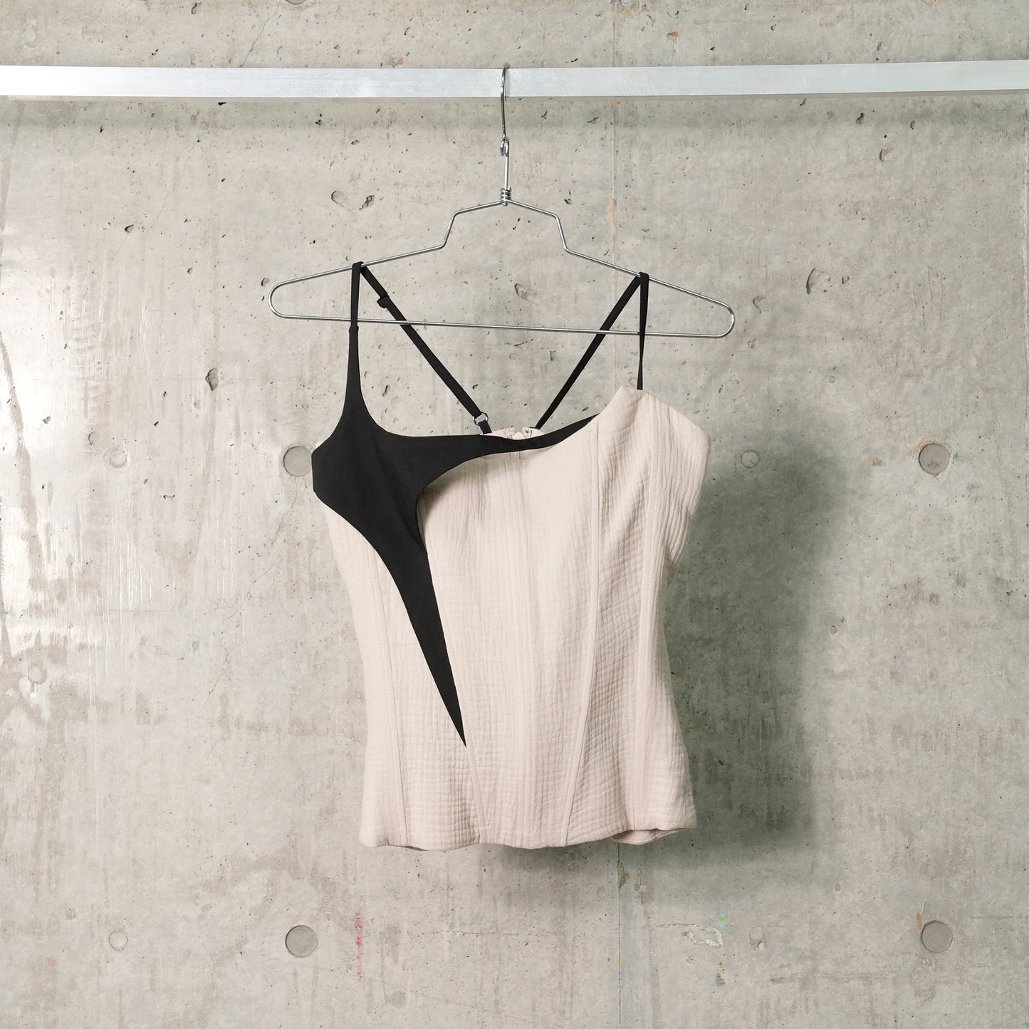 MOUSSELIN SUIT CORSAGE / STONE