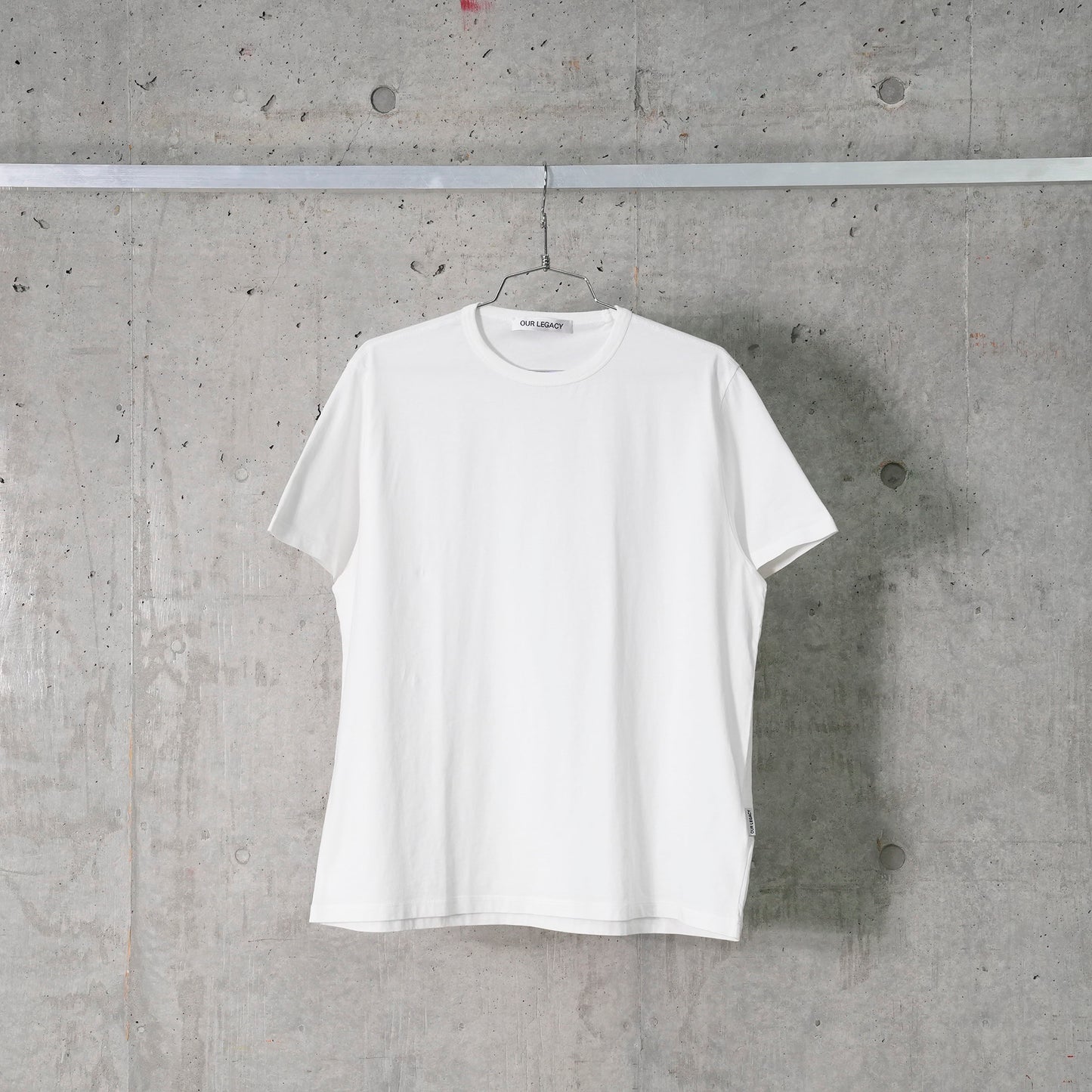 NEW BOX T-SHIRT / WHITE CLEAN JERSEY