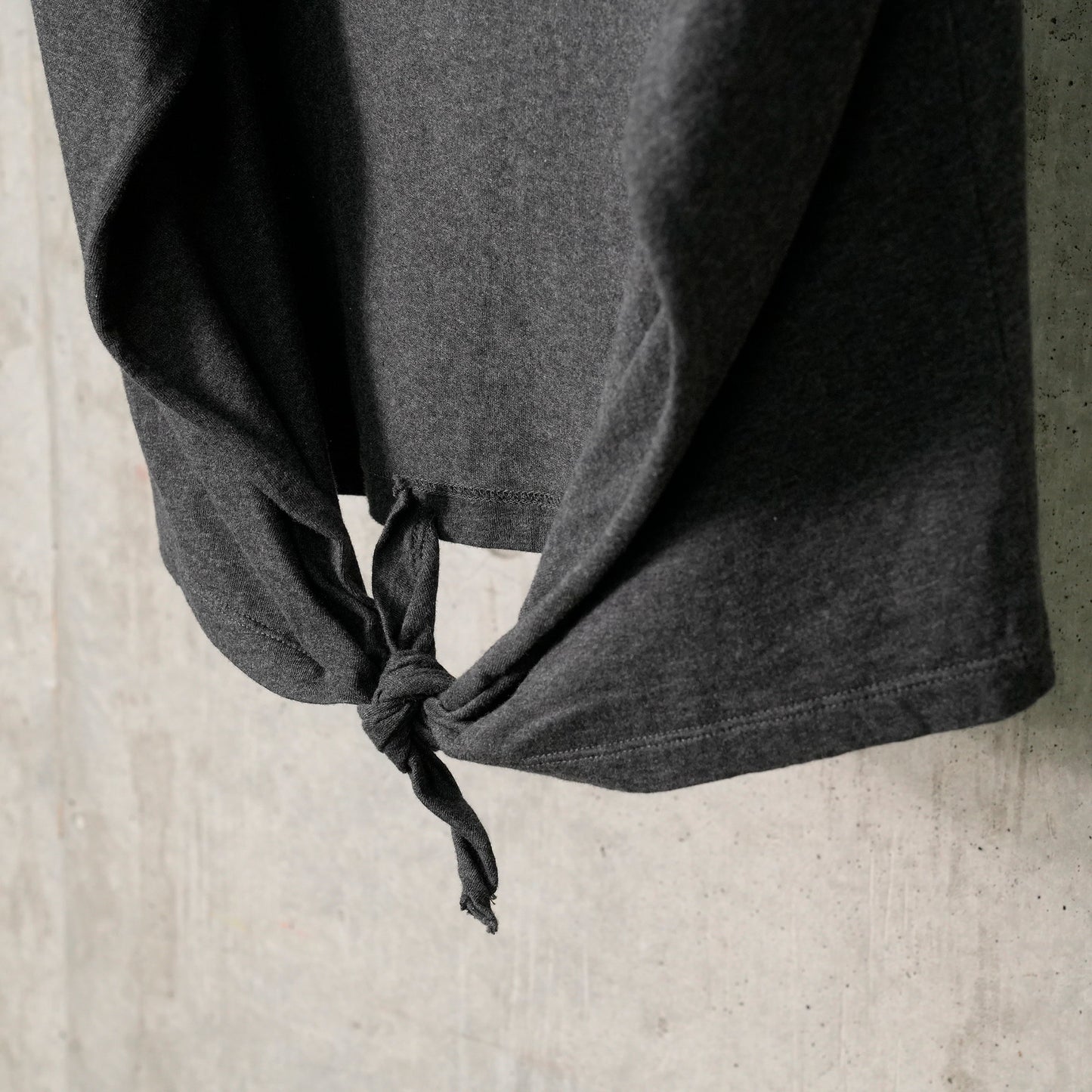 LIFE VEST T-SHIRT / DARK GREY MELANGE JERSEY