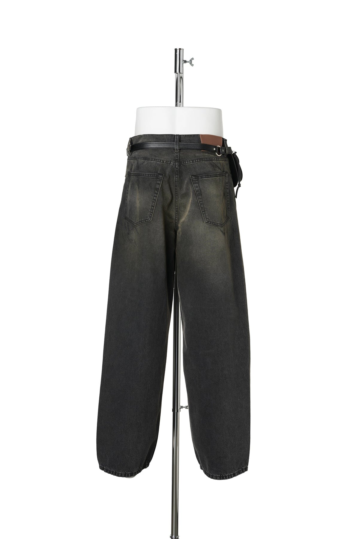 PURSE BELT / MALLEABLE BLACK BULL HIDE