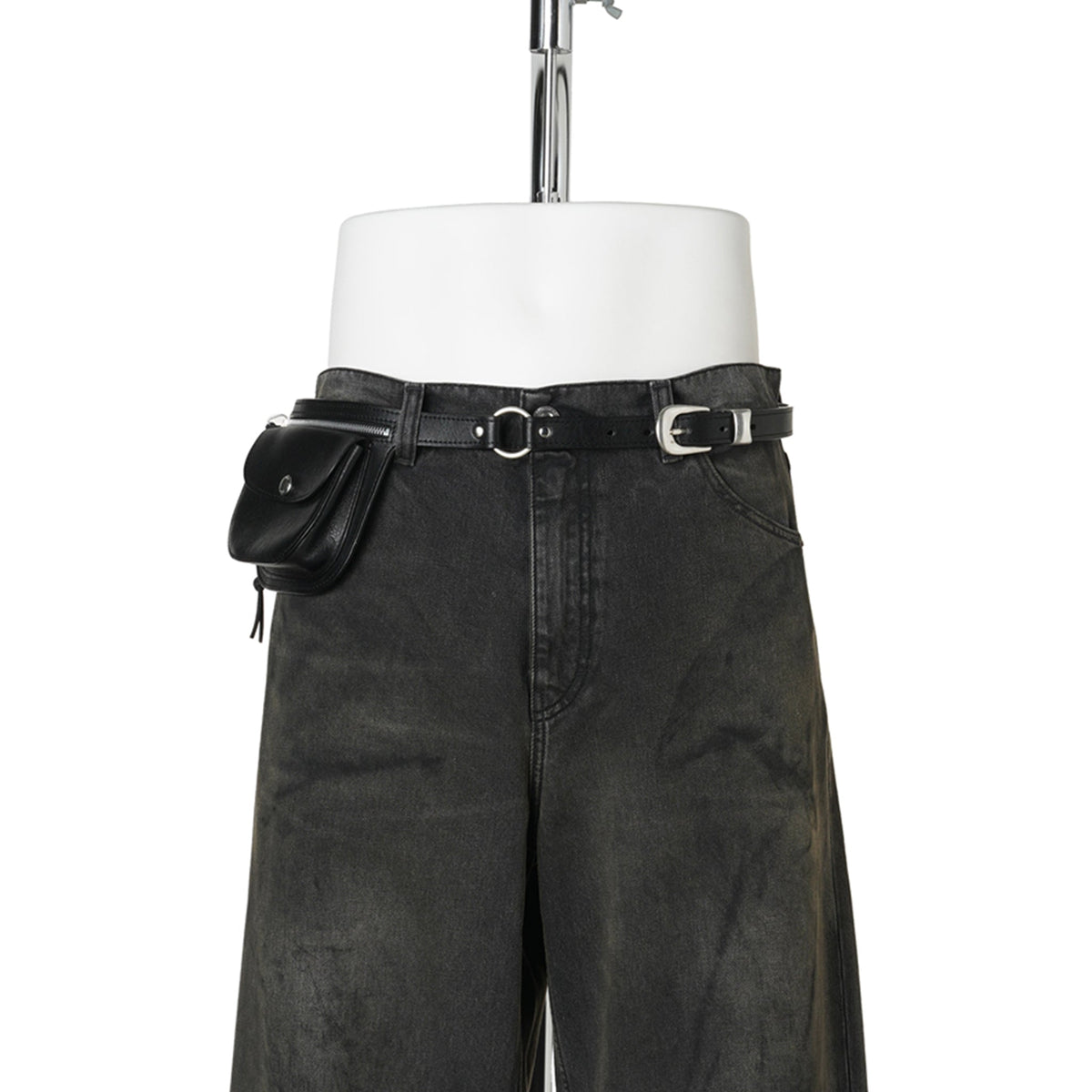 PURSE BELT / MALLEABLE BLACK BULL HIDE