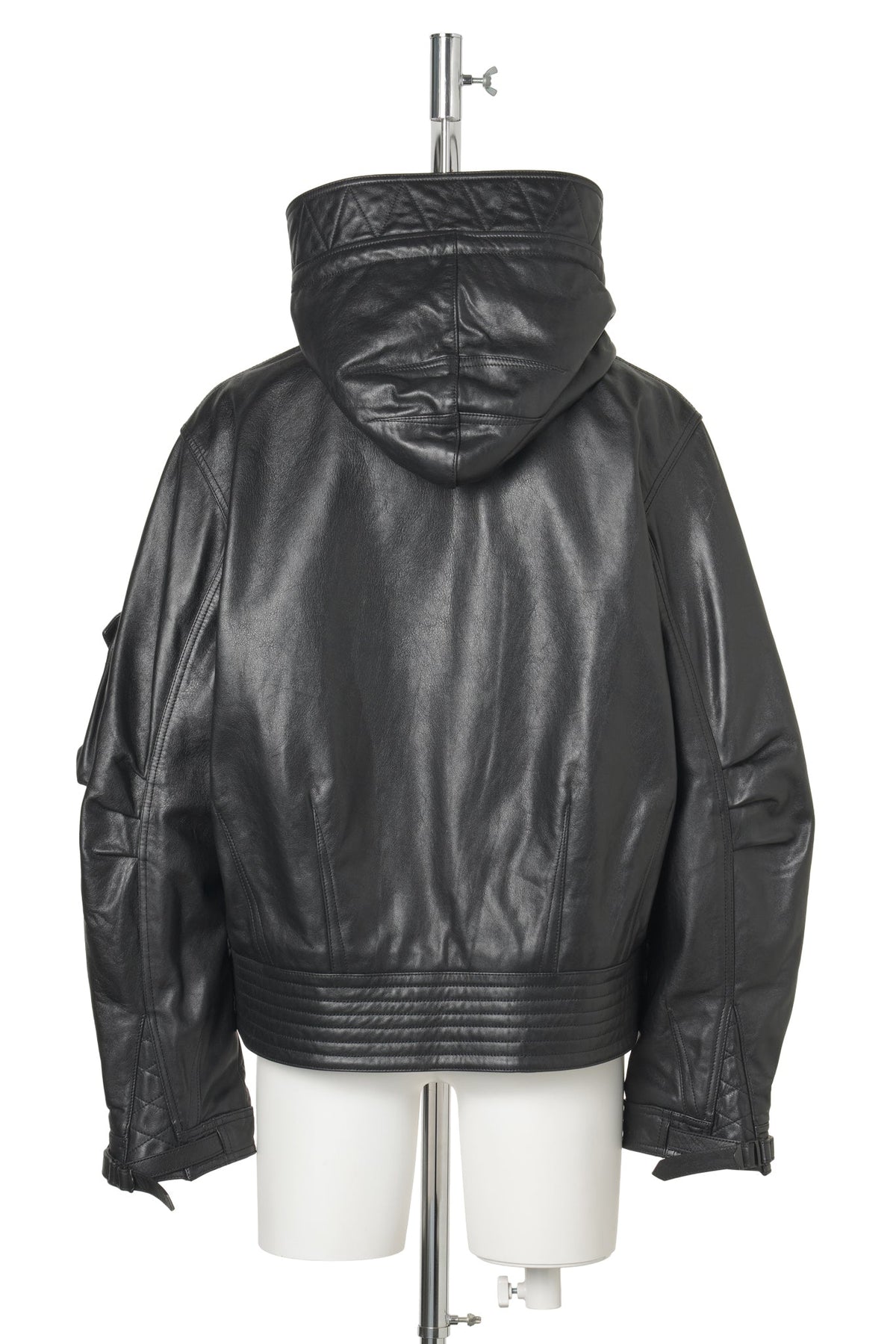 ORBIT JACKET / MALLEABLE BLACK BULLHIDE
