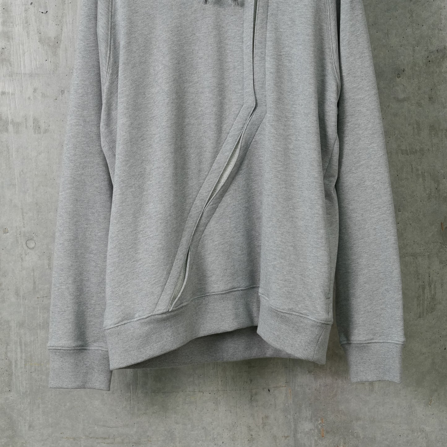 SPLIT HOODIE / GREY