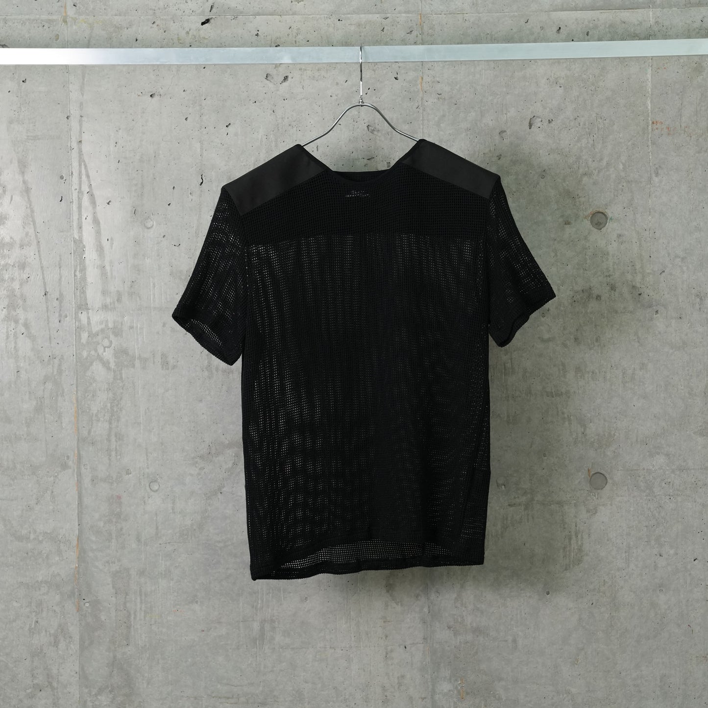 NET T SHIRT / BLACK