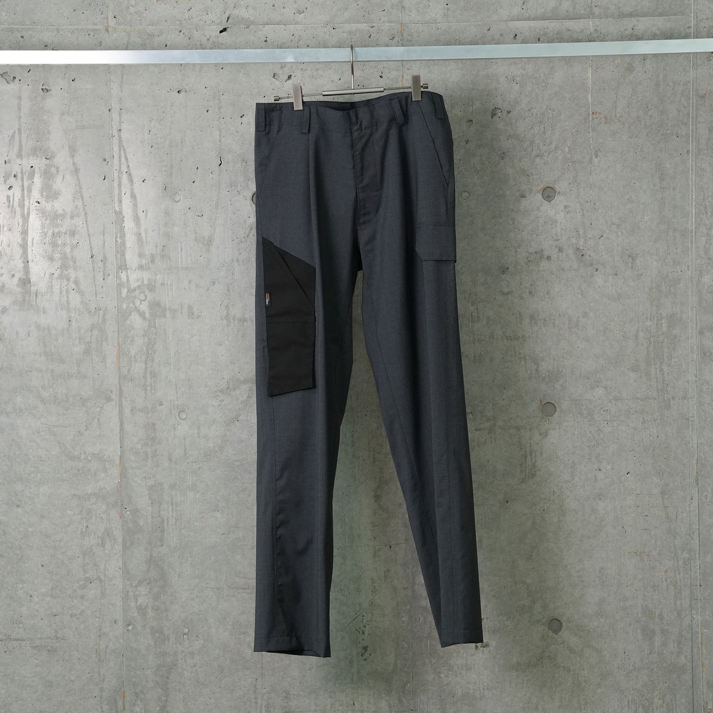 CARGO SUIT TROUSER WITH CORDURA KNIFE POCKET / GREY/BLACK