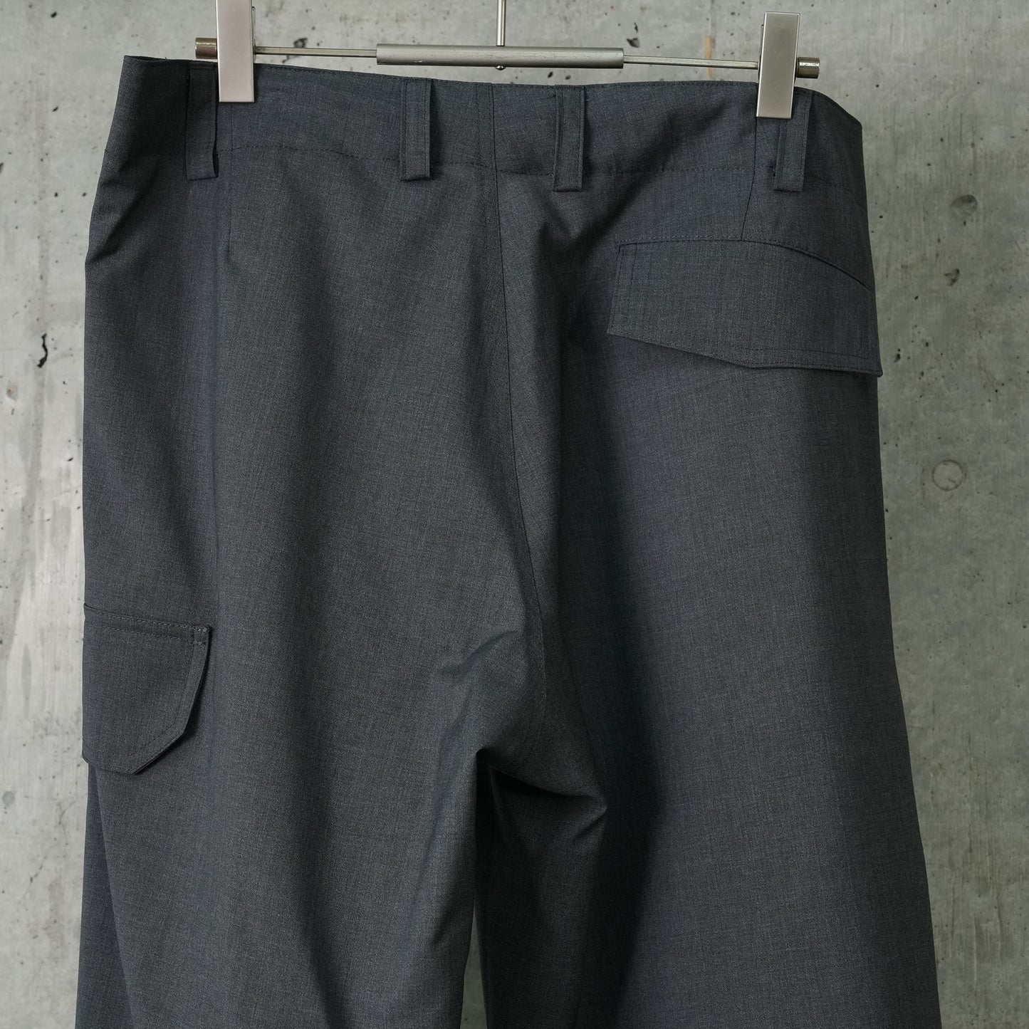 CARGO SUIT TROUSER WITH CORDURA KNIFE POCKET / GREY/BLACK