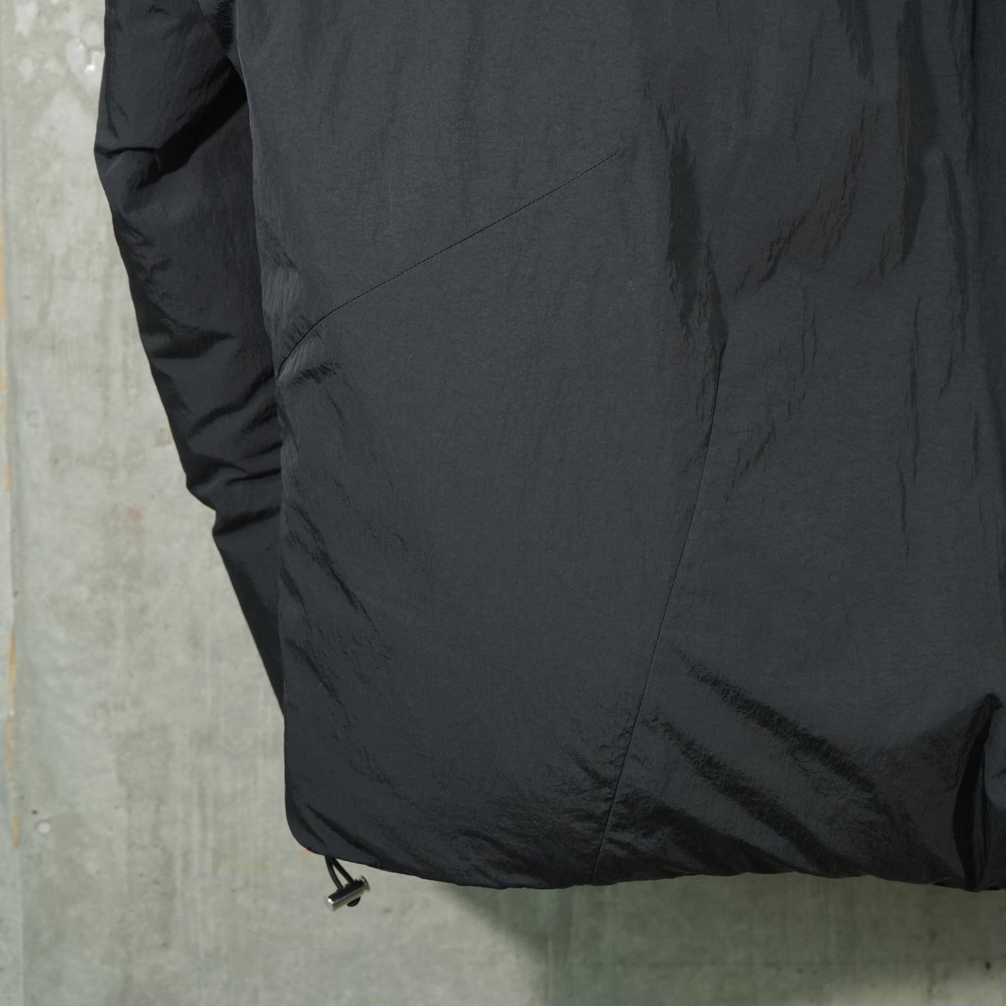 ASTRO PUFFER / BLACK