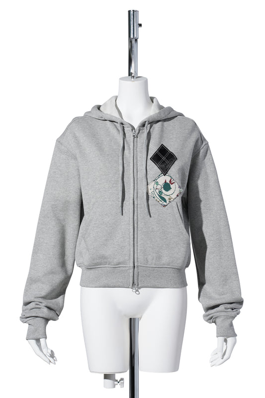 ARGYLE PATCHED HOODIE / GREY