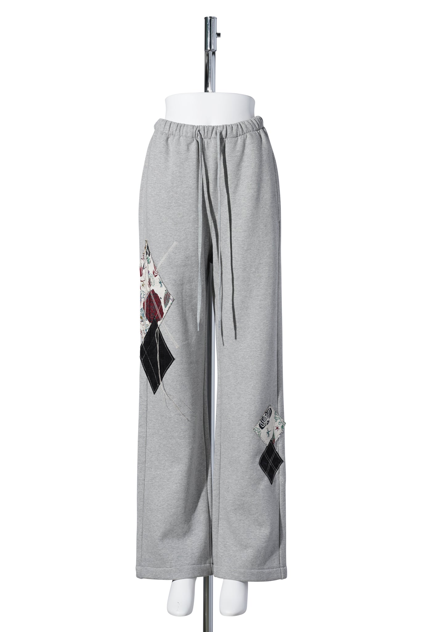 ARGYLE PATCHED LOUNGE PANTS / GREY