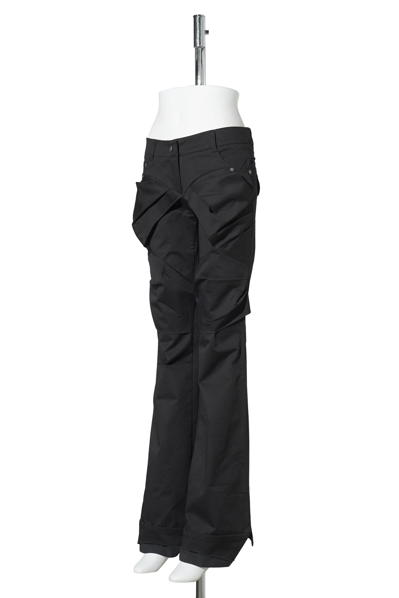 GATHERED BOOTCUT PANTS / BLACK