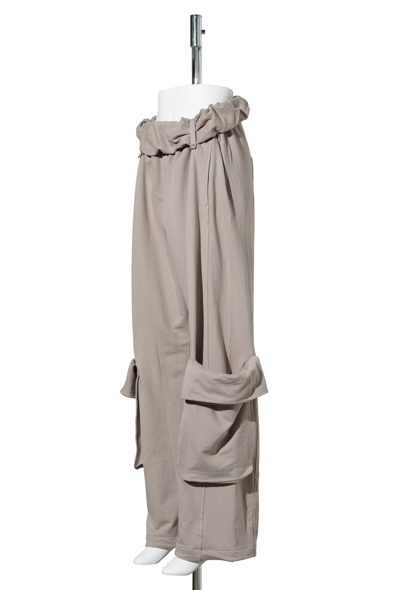 ROLLED WAIST SWEAT CARGO PANTS / BEIGE