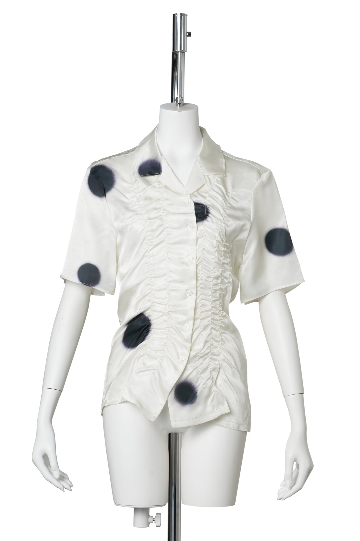 OVER SHIRRED DOT BLOUSE / CREAM