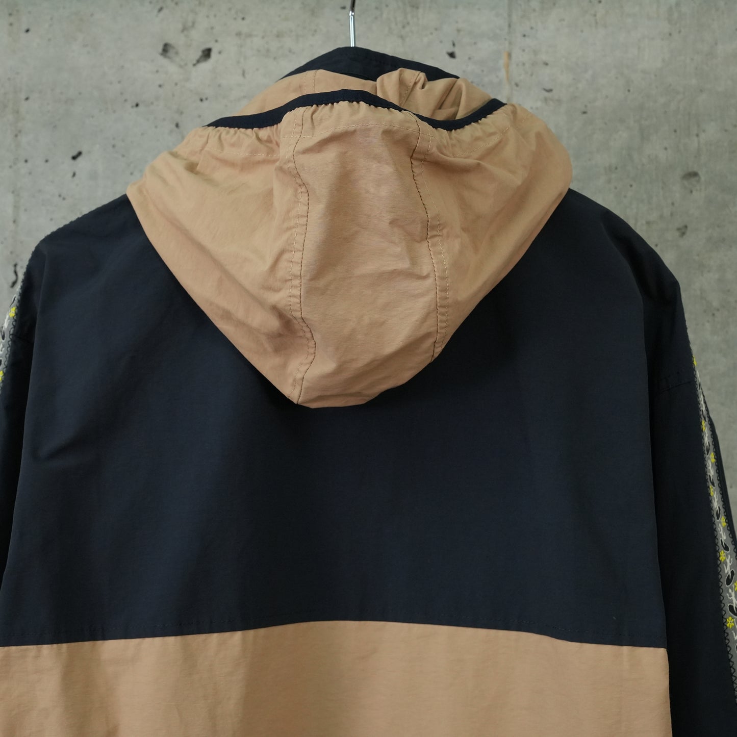 THE LOFT SHELL JACKET / NAVY