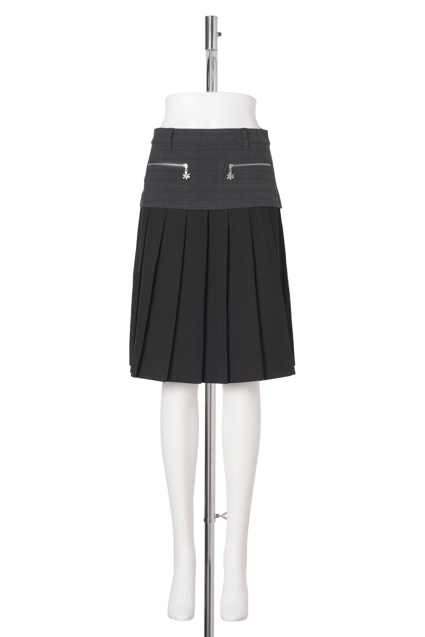 SPIRAL JETTY PLEAT SKIRT / BLACK/GREY