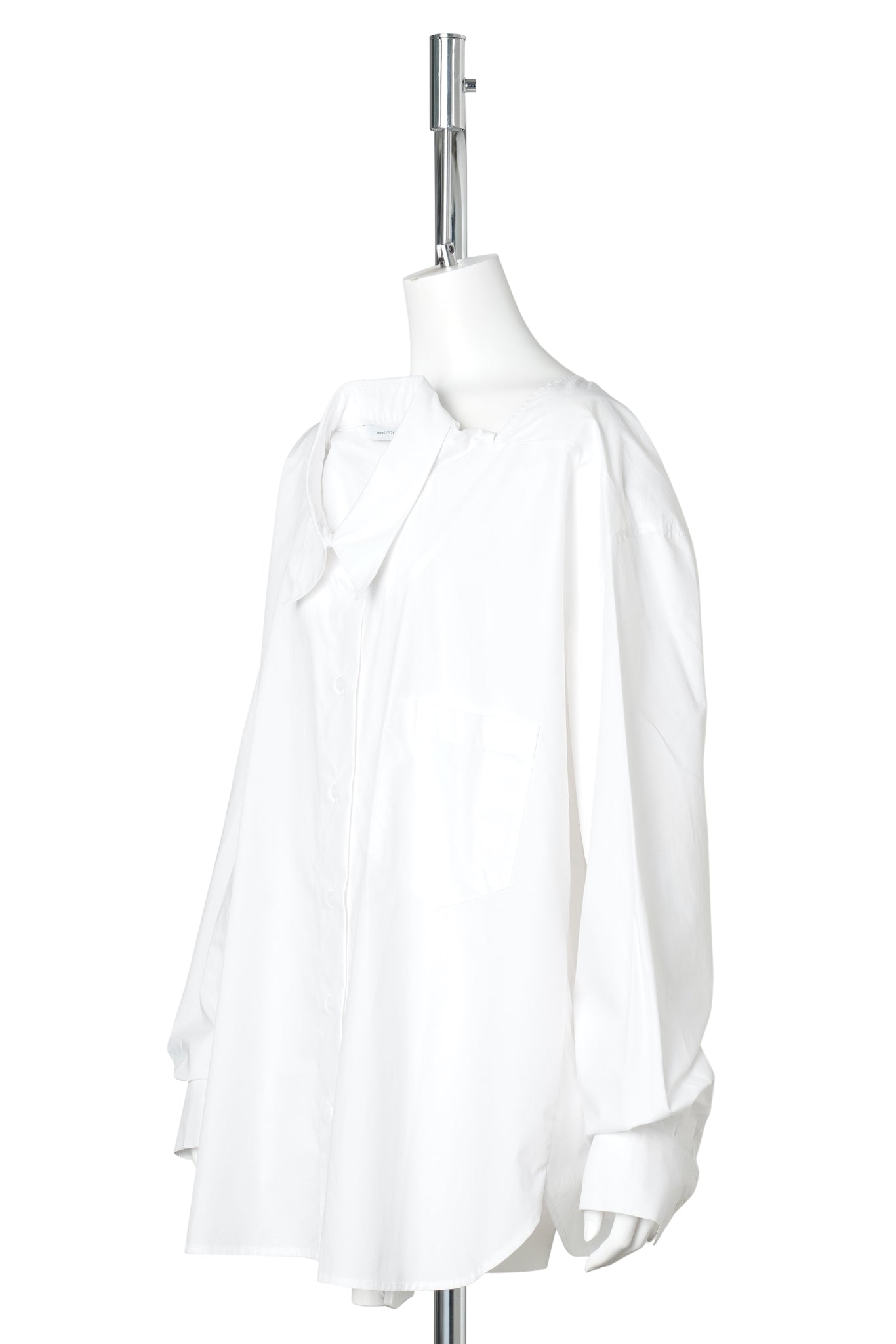 WHITE MOVABLE COLLAR SHIRT / WHITE