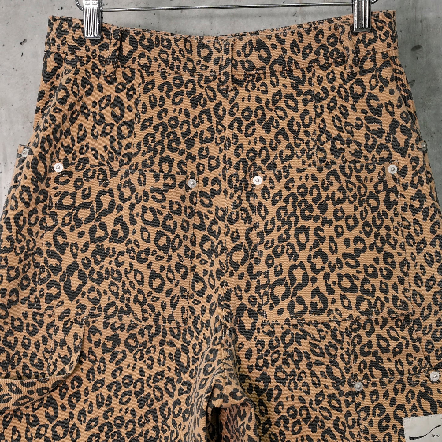 CARPENTER SHORTS / LEOPARD PRINT