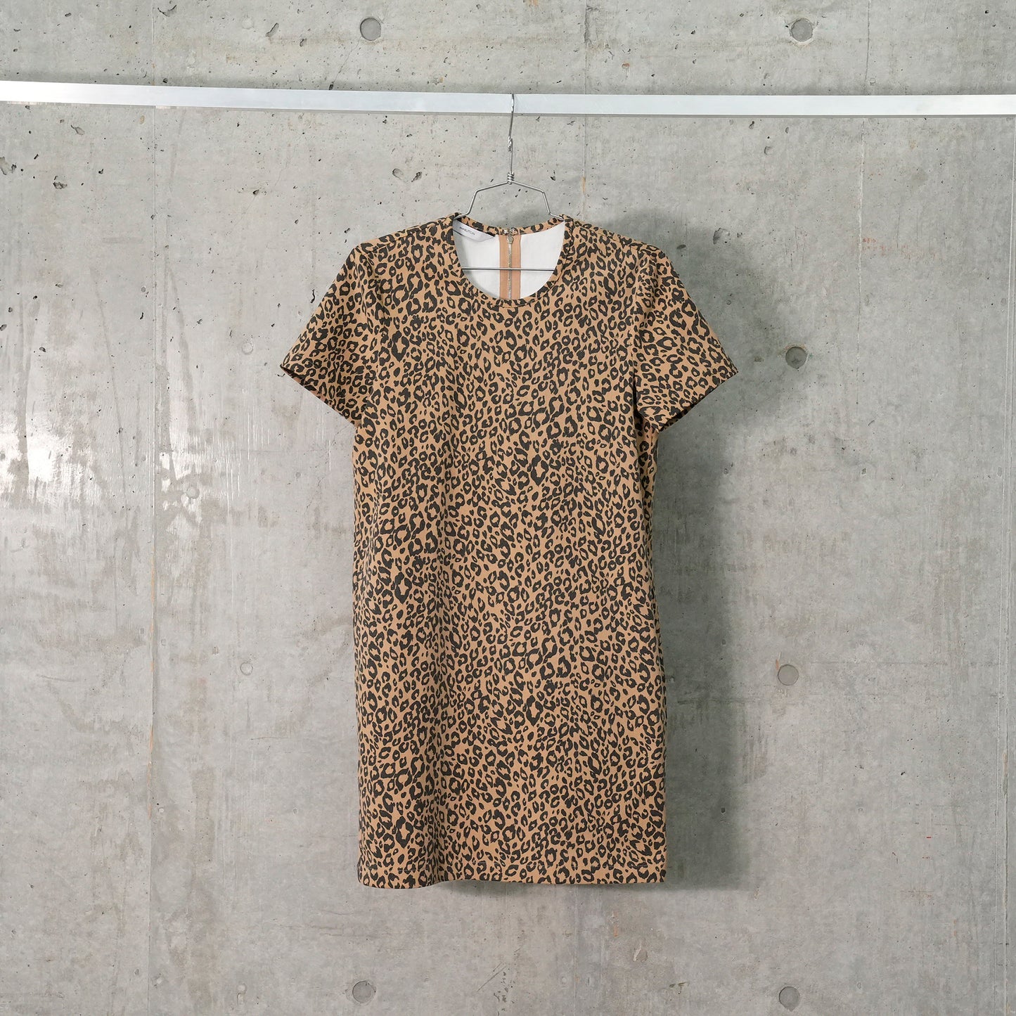 LEOPARD PRINT POCKET DRESS / LEOPARD PRINT