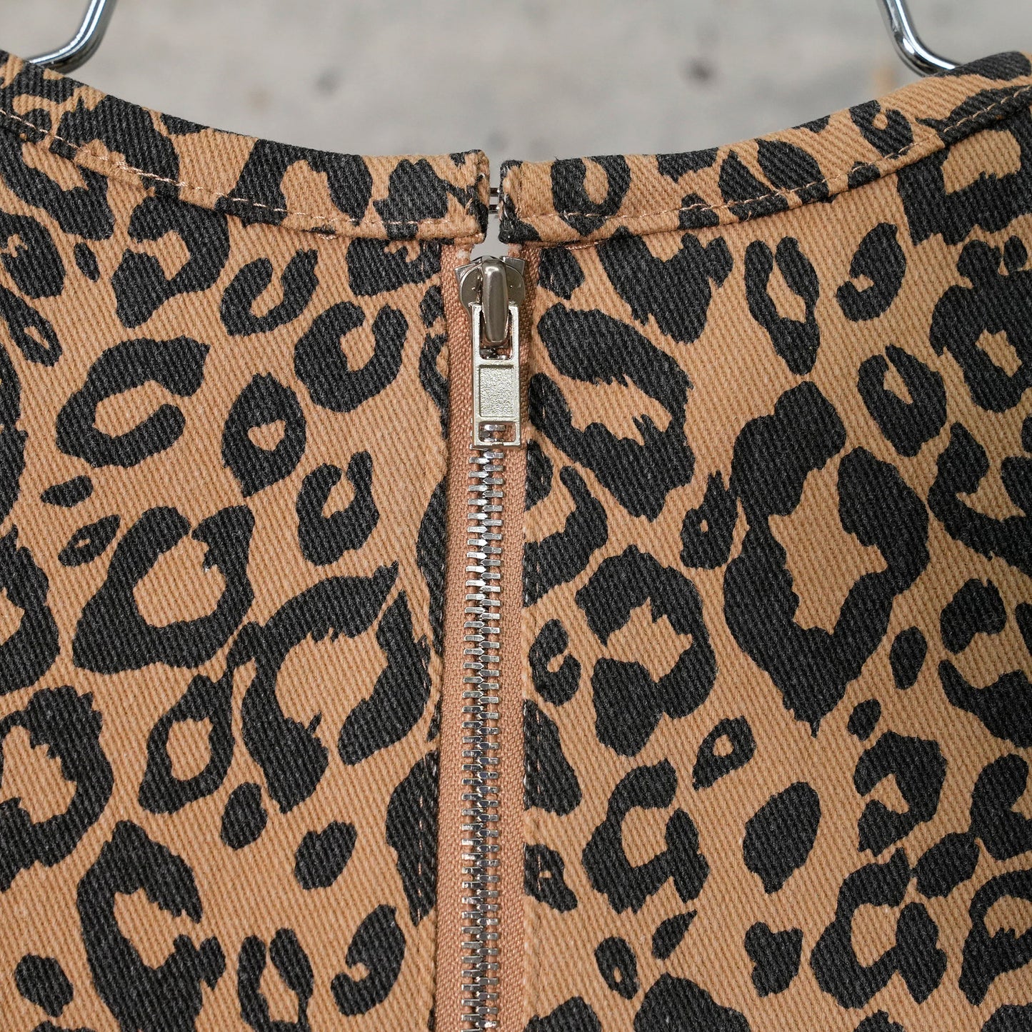 LEOPARD PRINT POCKET DRESS / LEOPARD PRINT