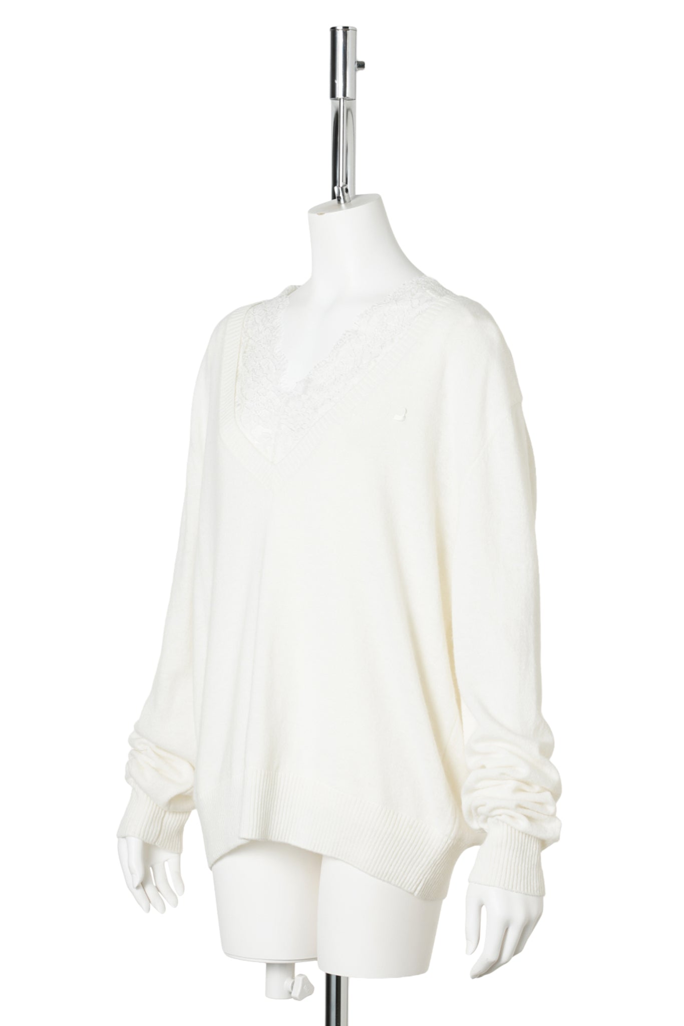 WHITE LACE LAYERED V-NECK KNIT / WHITE