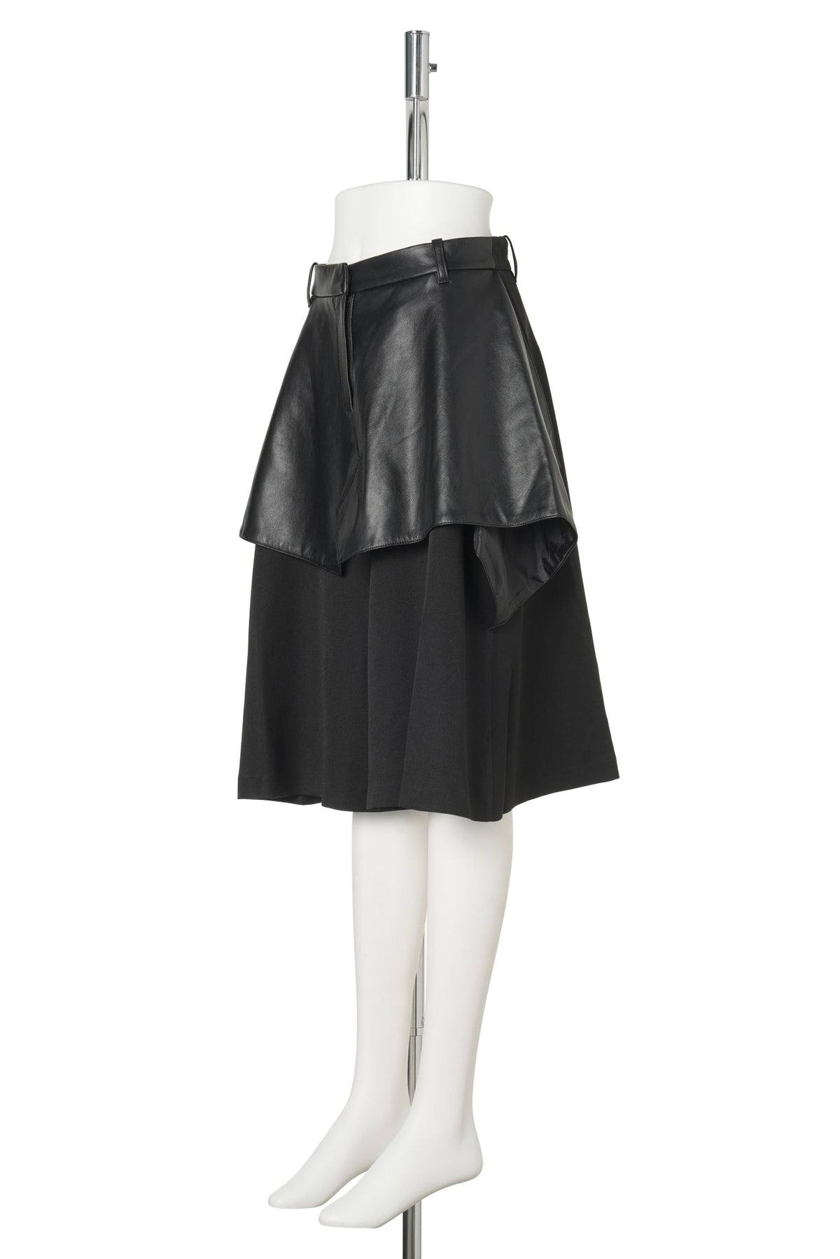 BLACK DRAPE SKIRT LAYERED PANTS / BLACK
