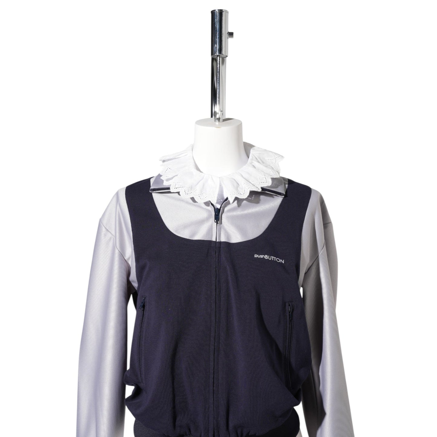 WHITE LACE-COLLAR BIB SHIRT / WHITE
