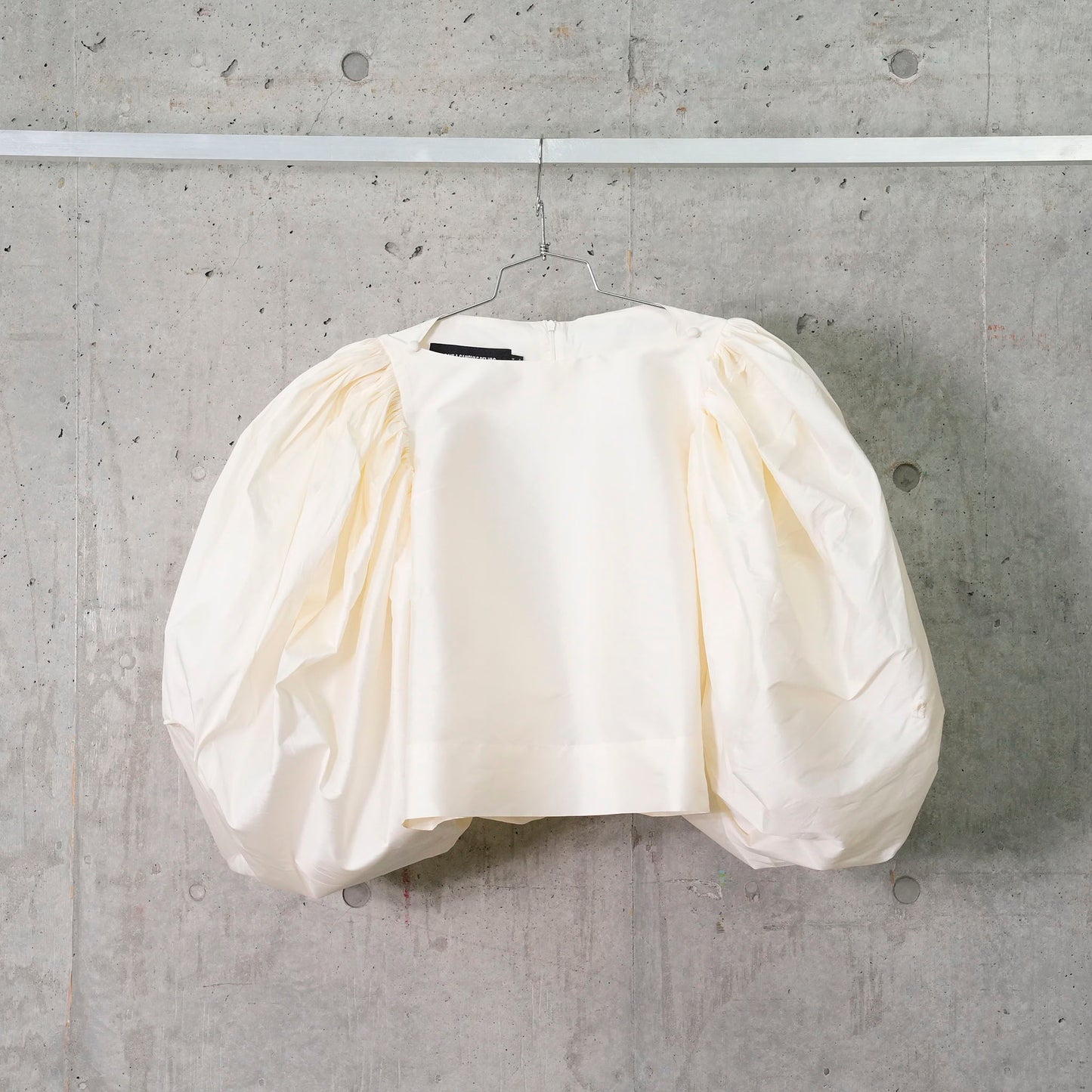 CASTANA TOP / WHITE