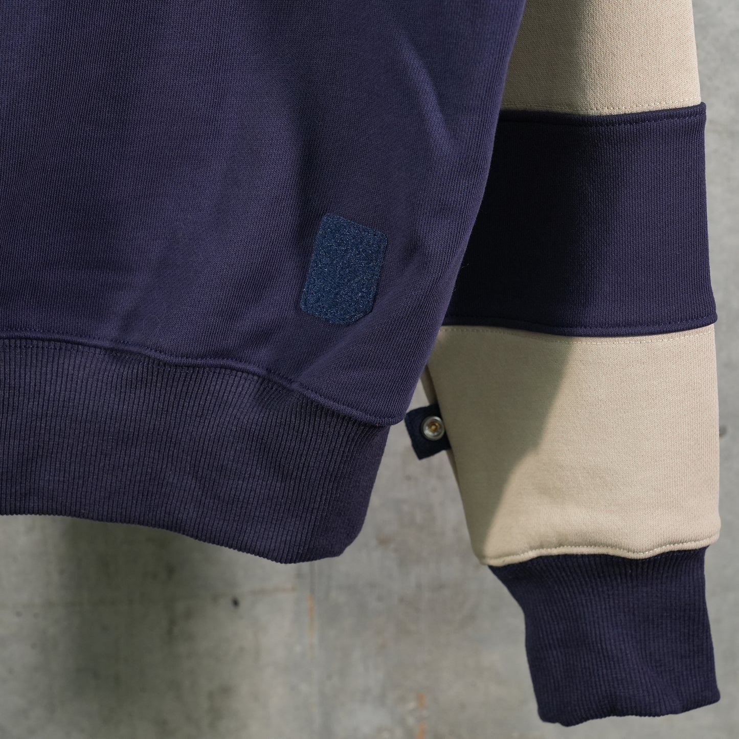 BORDER PATCH HOODIE / B:NAVY x WHITE