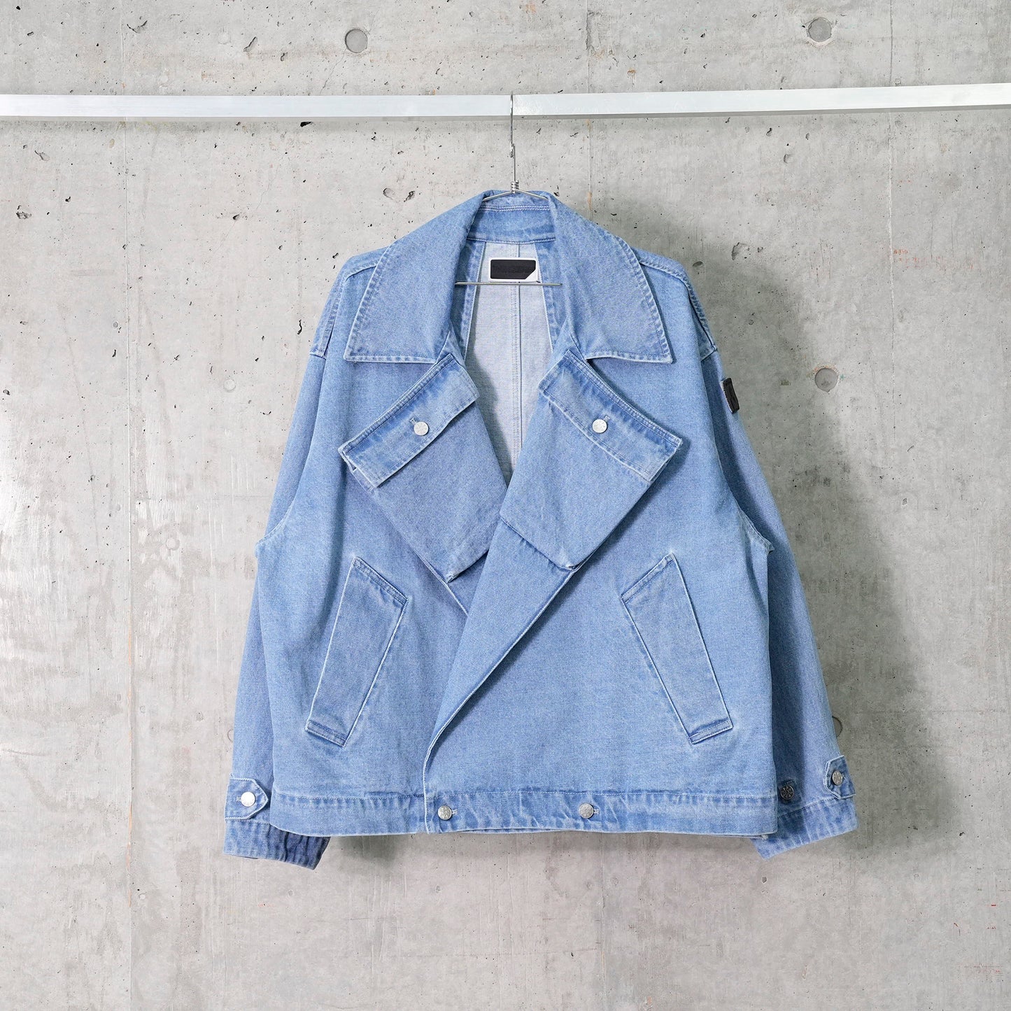 DENIM TWIN SHORT COAT / A:SAX