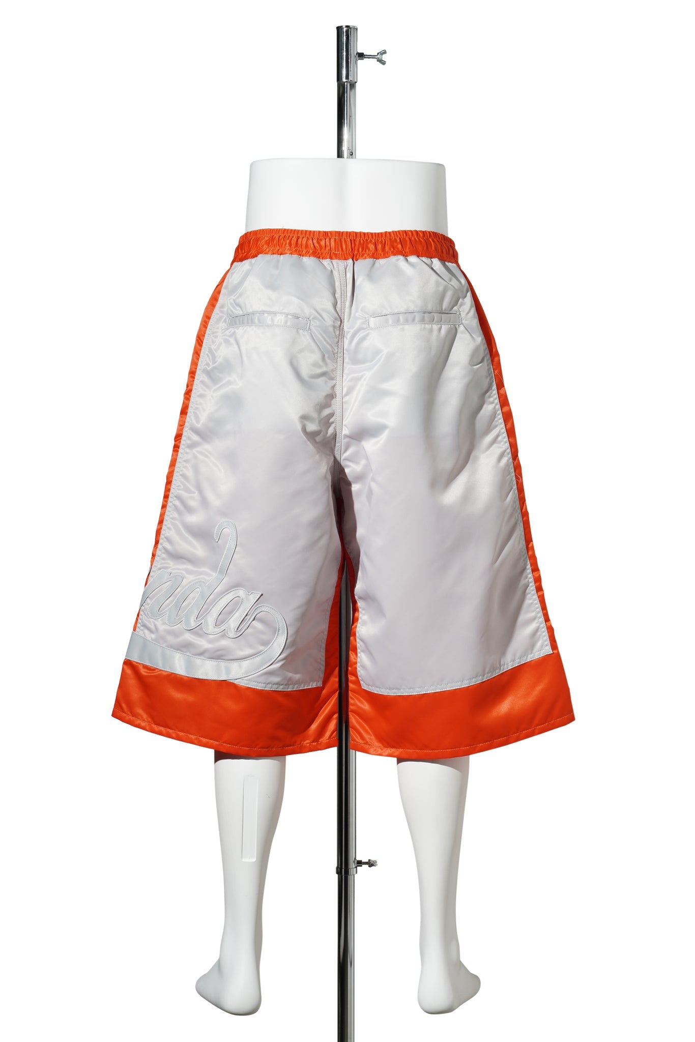 KN SHORT / ORANG