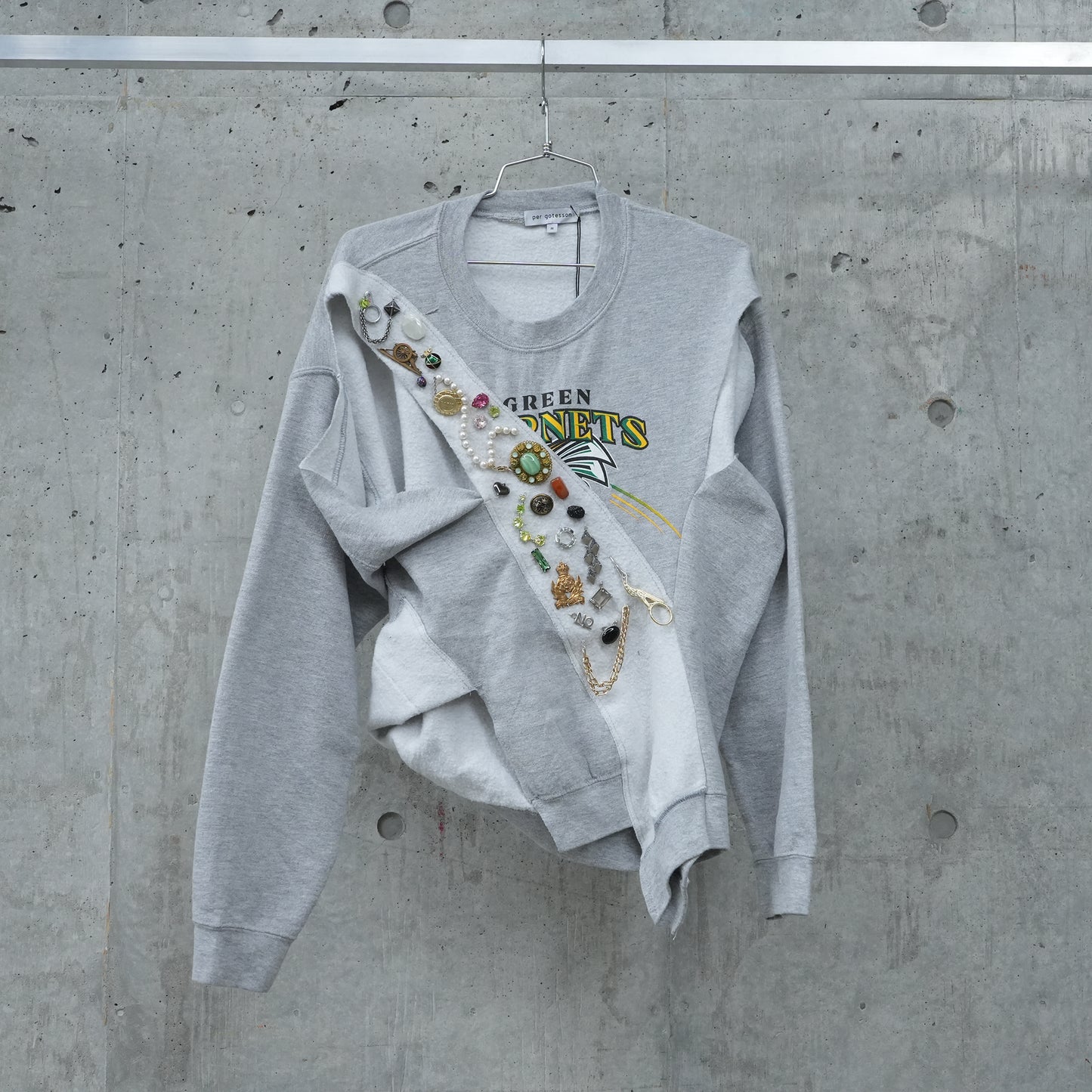 SWEATSHIRT / VINTAGE MULTI