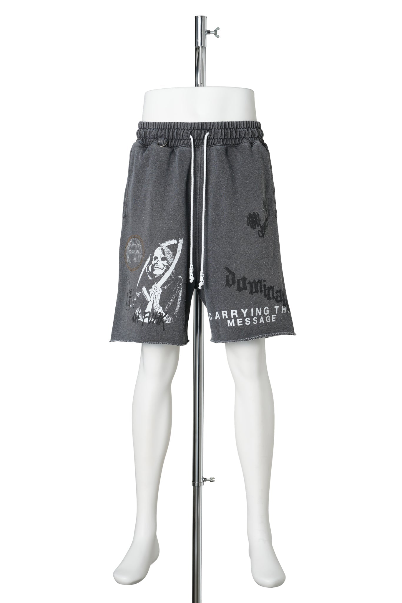 CARRYING THE MESSAGE SWEATSHORT / VINTAGE BLACK