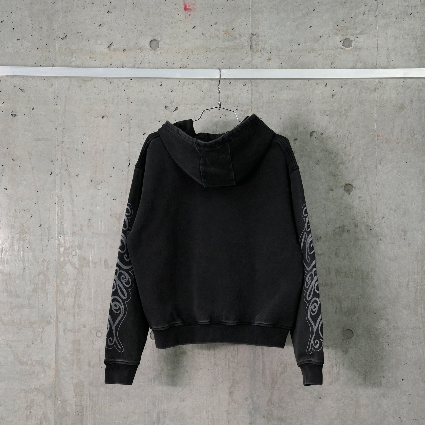 PLZ HOODIE / BLACK