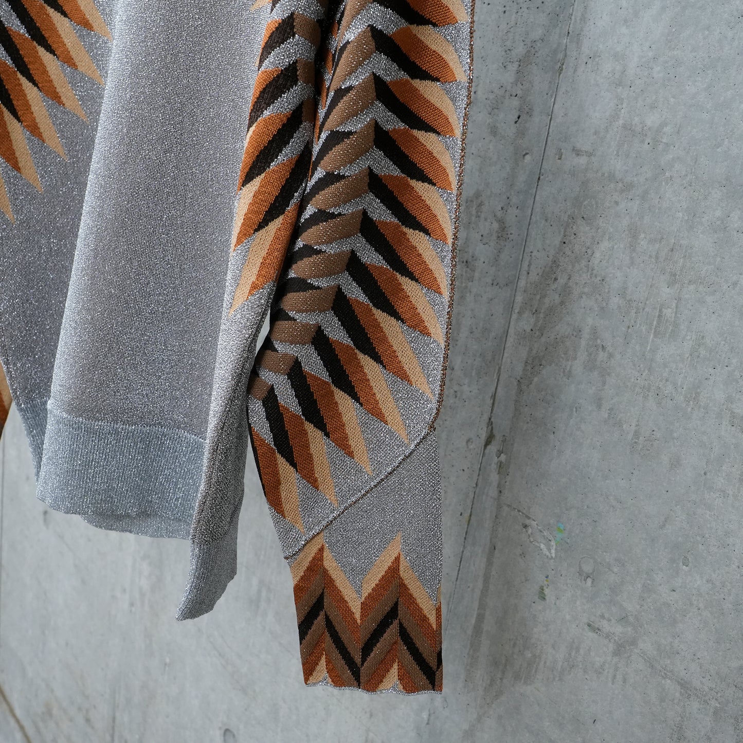 PULL/CARDIGAN PULL OVER LONG SLEEVES / V191:GRAPHIC 70S/SILVER/BROWN