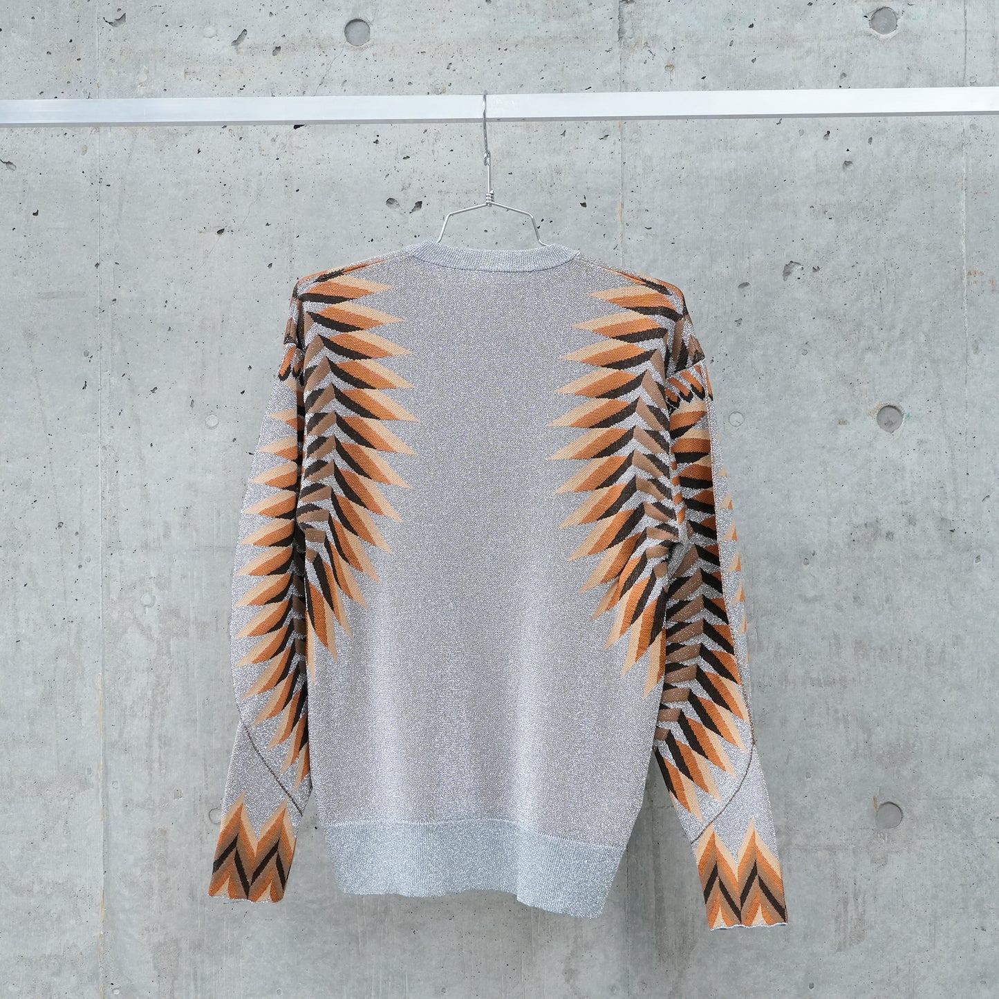 PULL/CARDIGAN PULL OVER LONG SLEEVES / V191:GRAPHIC 70S/SILVER/BROWN