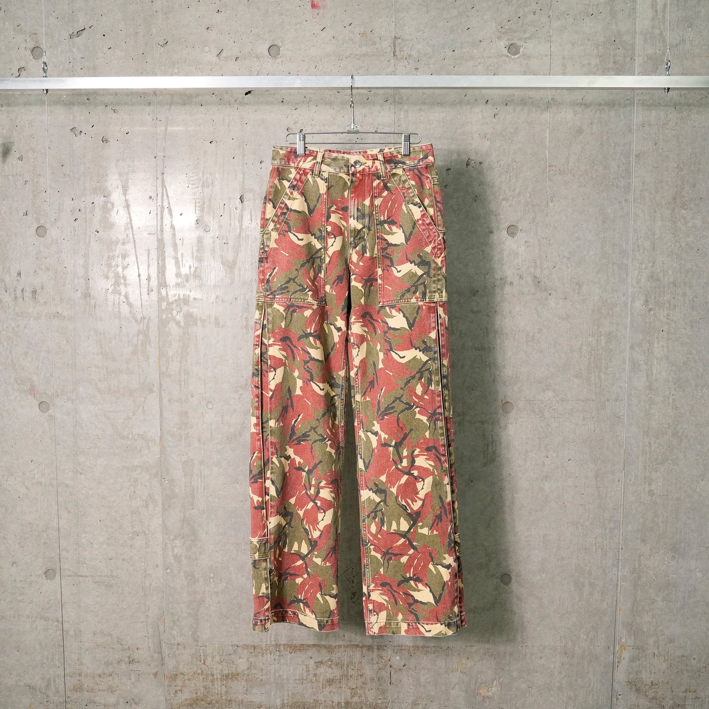 PANTALON LARGE PANT / V267:CAMOUFLAGE BEIGE/KAKI/BR