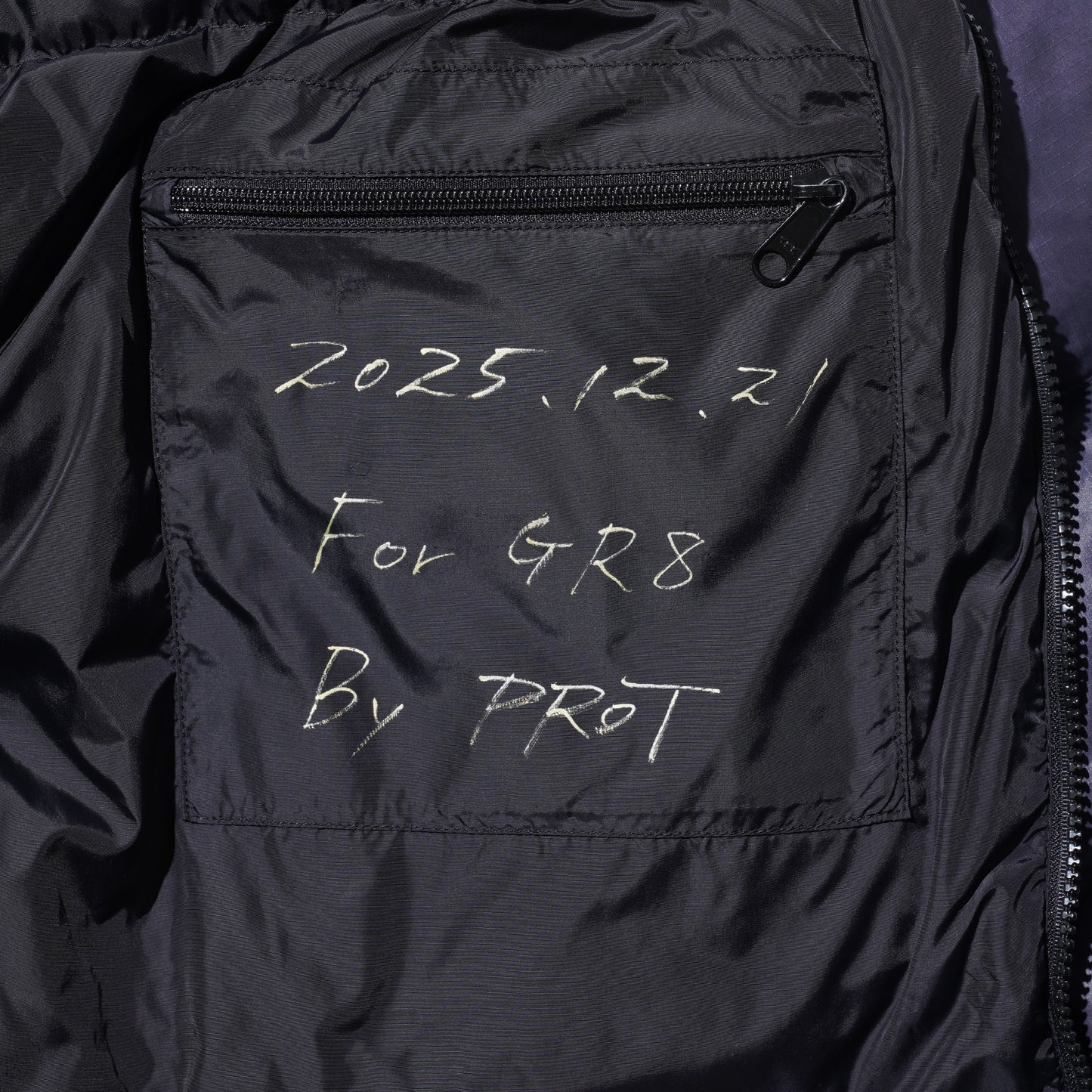 STUDS NUPTSE DOWN JACKET” BLACK WIDOW” / FADE BLACK