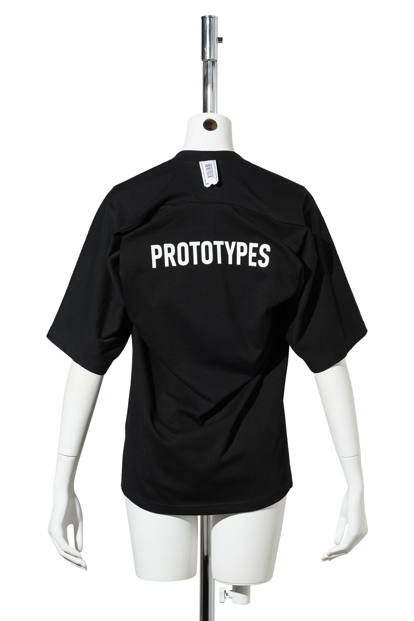 SINGLE JERSEY BLACK MOVED NECKLINE TEE - ARTE LABORE / BLACK