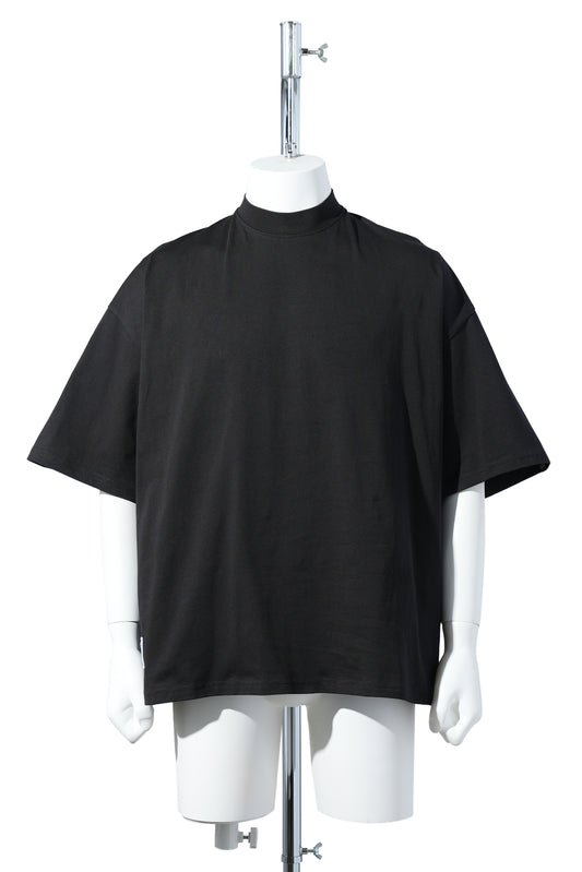 SINGLE JERSEY BLACK BOX PLEAT TEE / BLACK