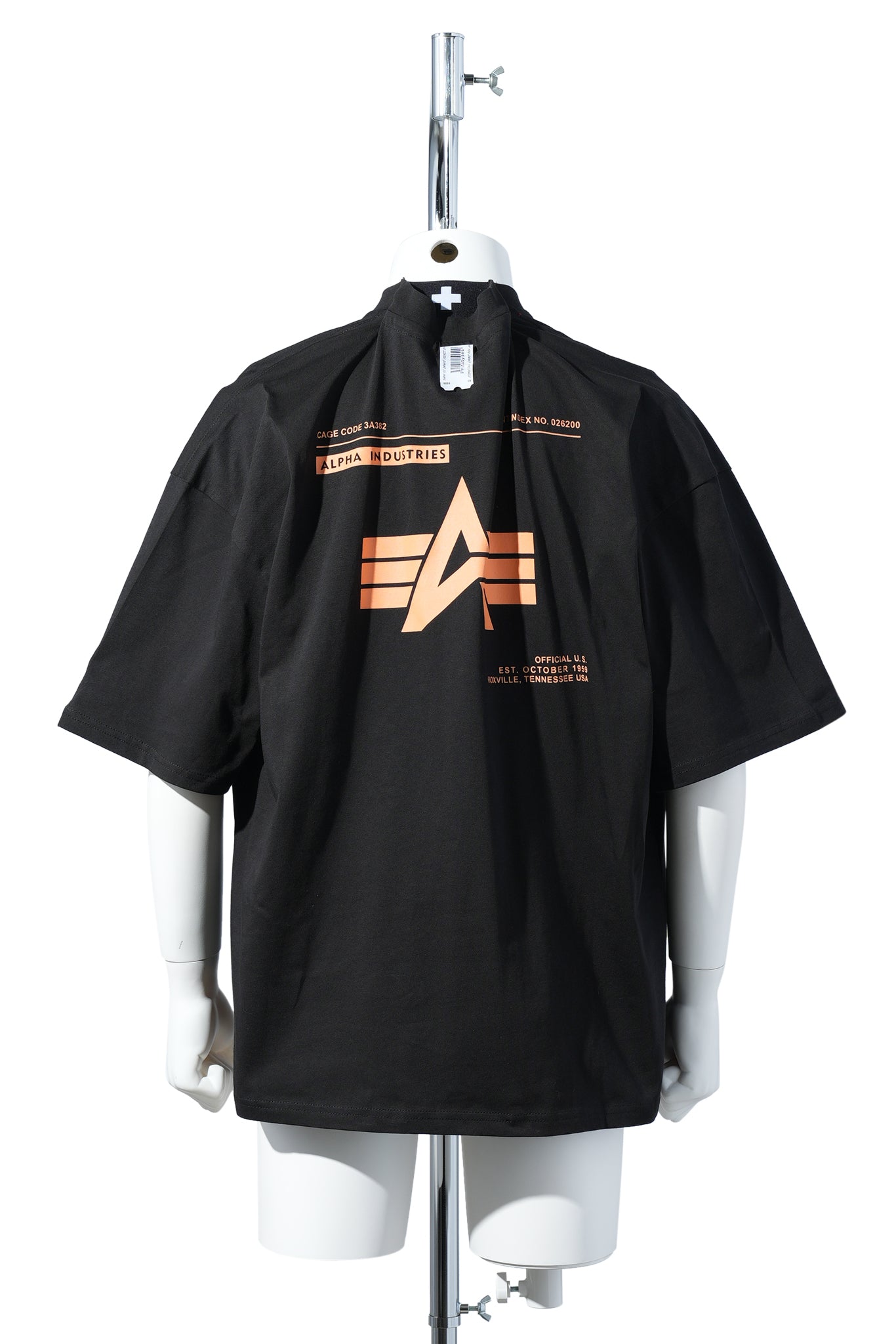 SINGLE JERSEY BLACK BOX PLEAT TEE / BLACK