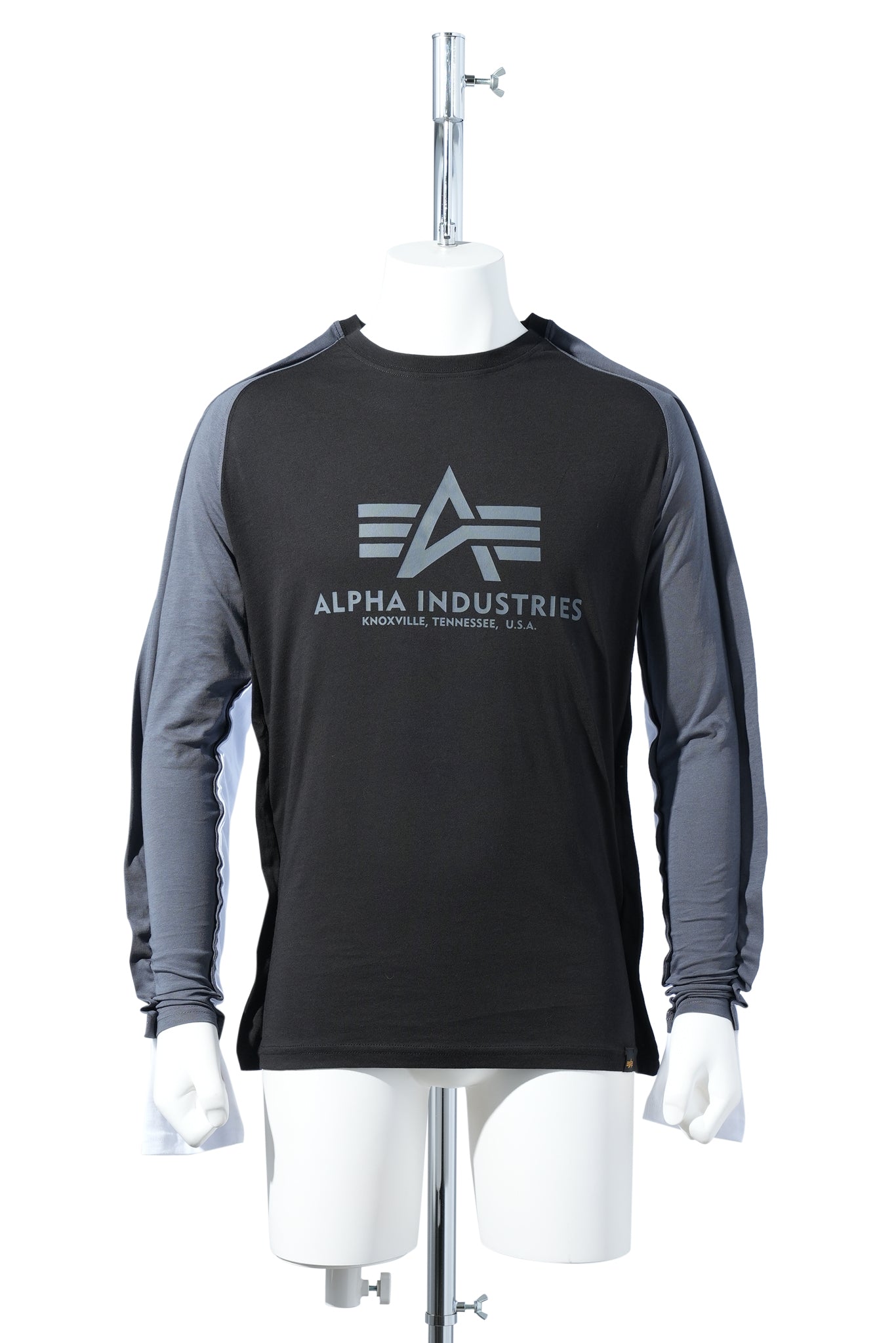 UPCYCLED T-SHIRTS BLACK 2-D TEE LONGSLEEVE / BLACK