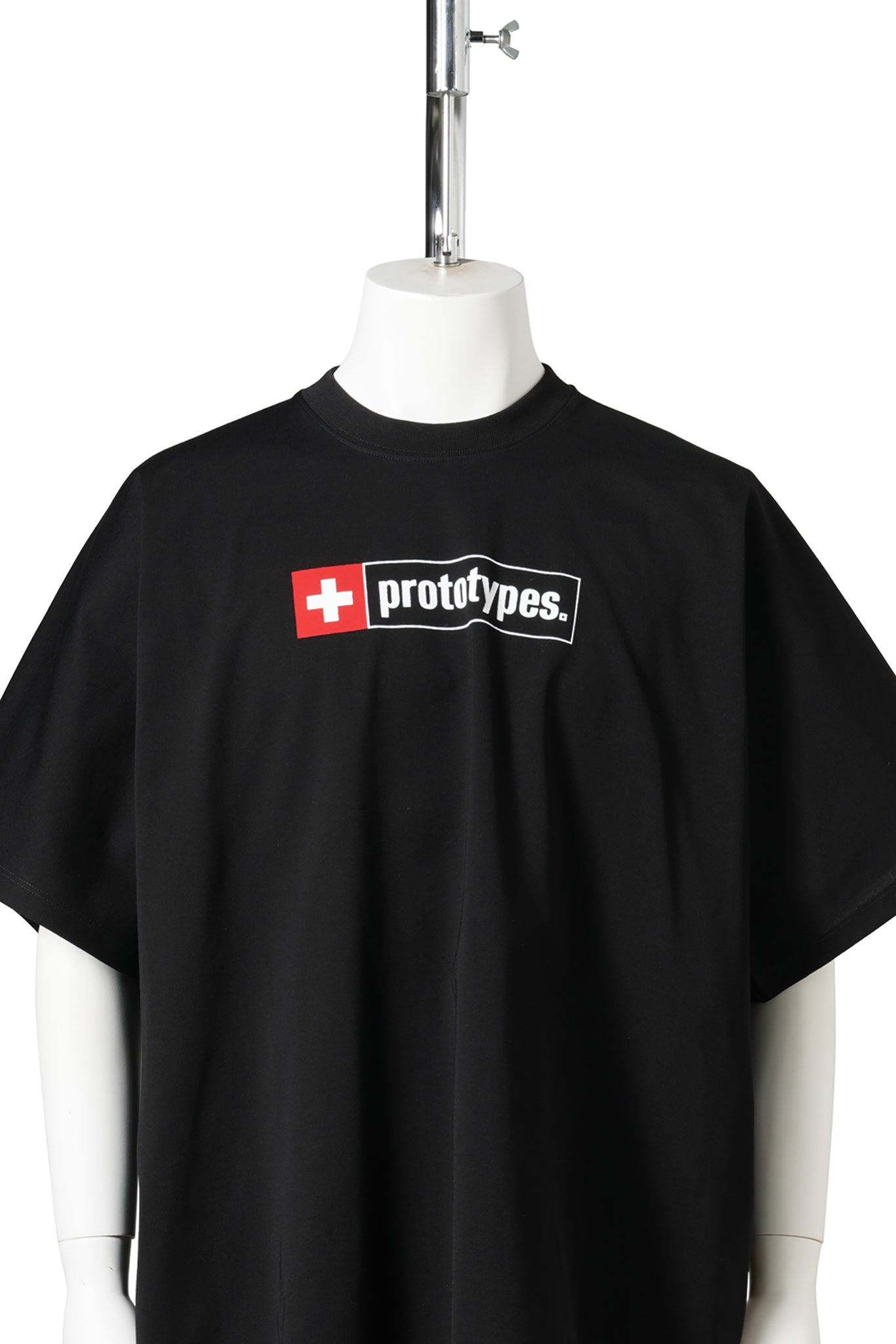 CROSS LOGO PRINTED TEE / BLACK