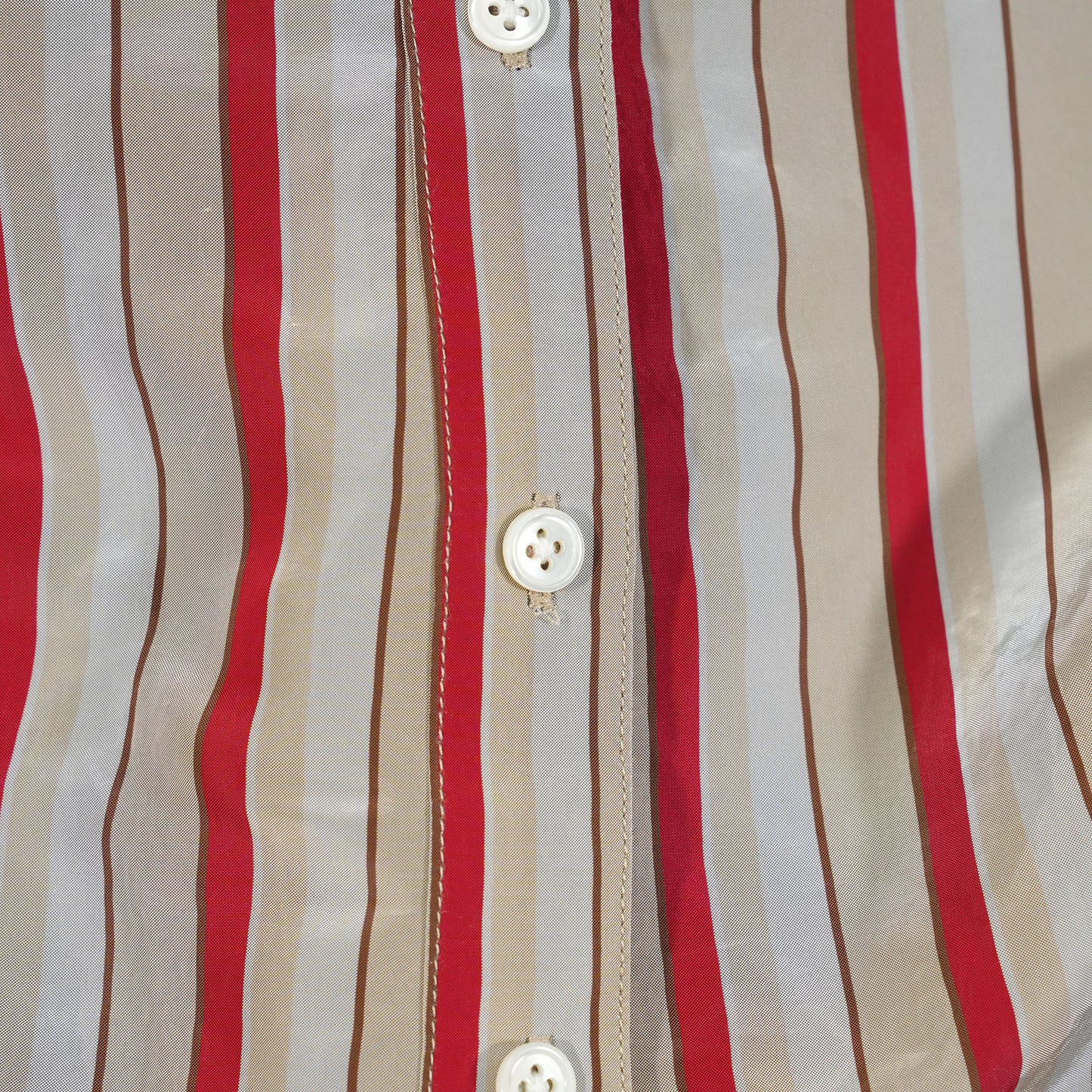 FITTED BUTTON DOWN / MULTI STRIPES