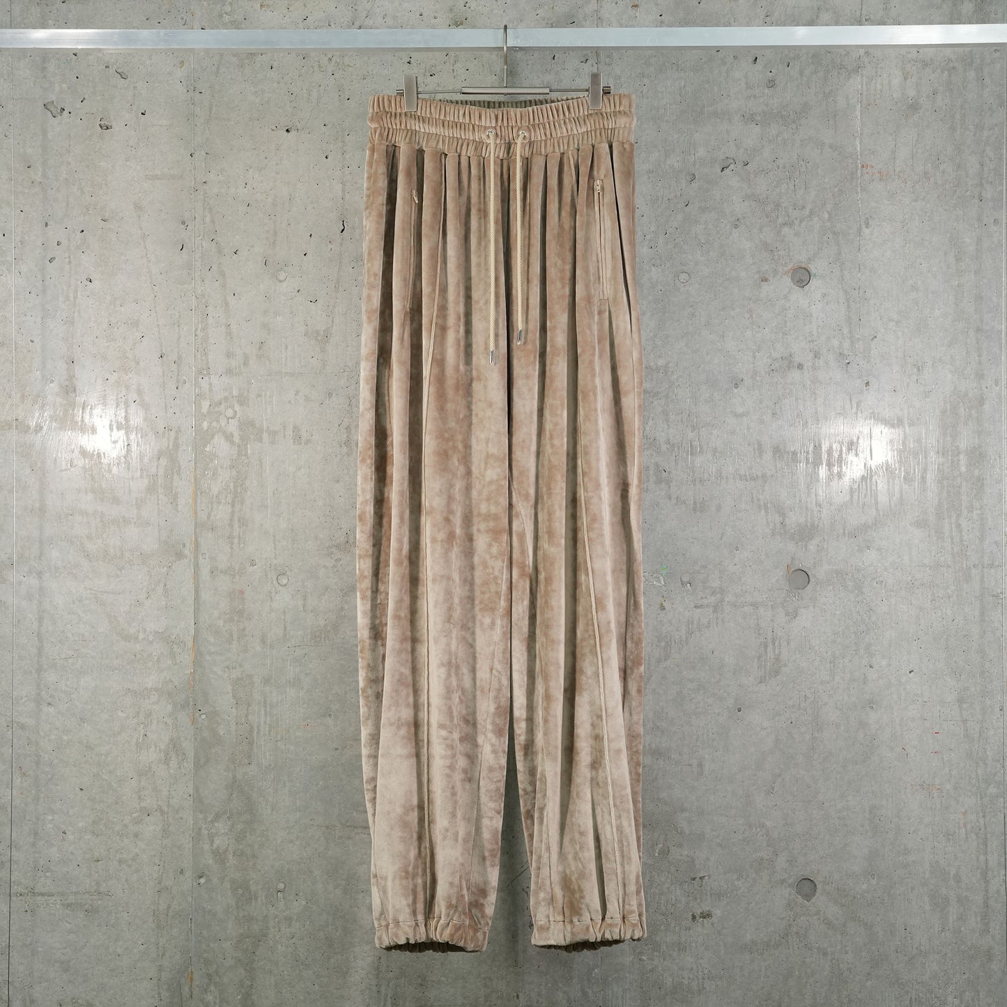 VELOUR TRACK PANTS / SAND