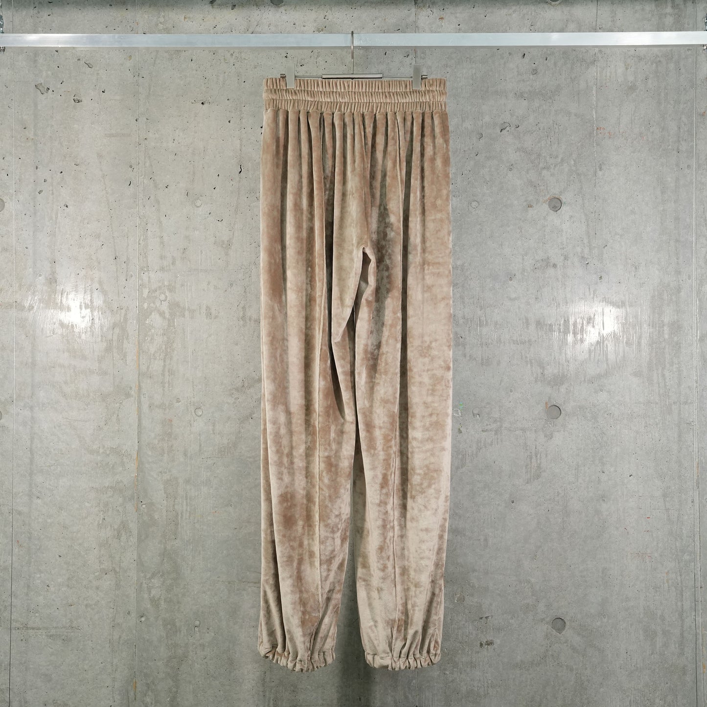 VELOUR TRACK PANTS / SAND