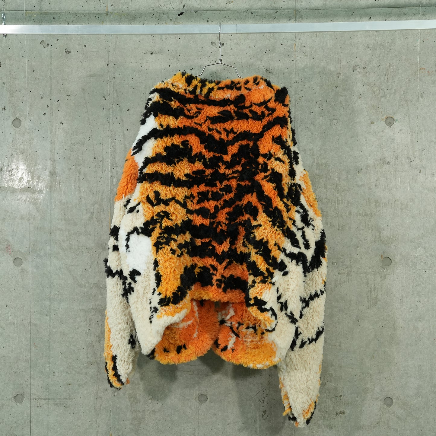 TIGER RUG KNIT CARDIGEN / TIGER